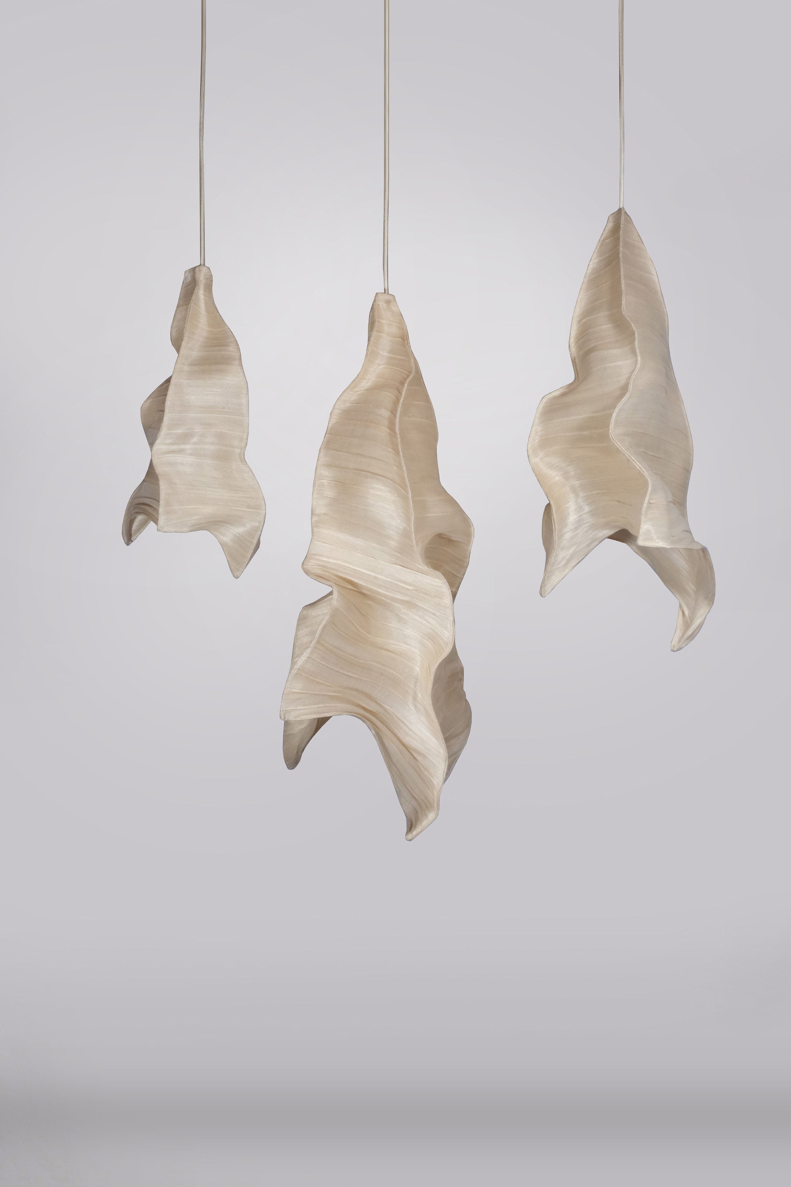 'Phantasma' Set of 3 Pendant Light
