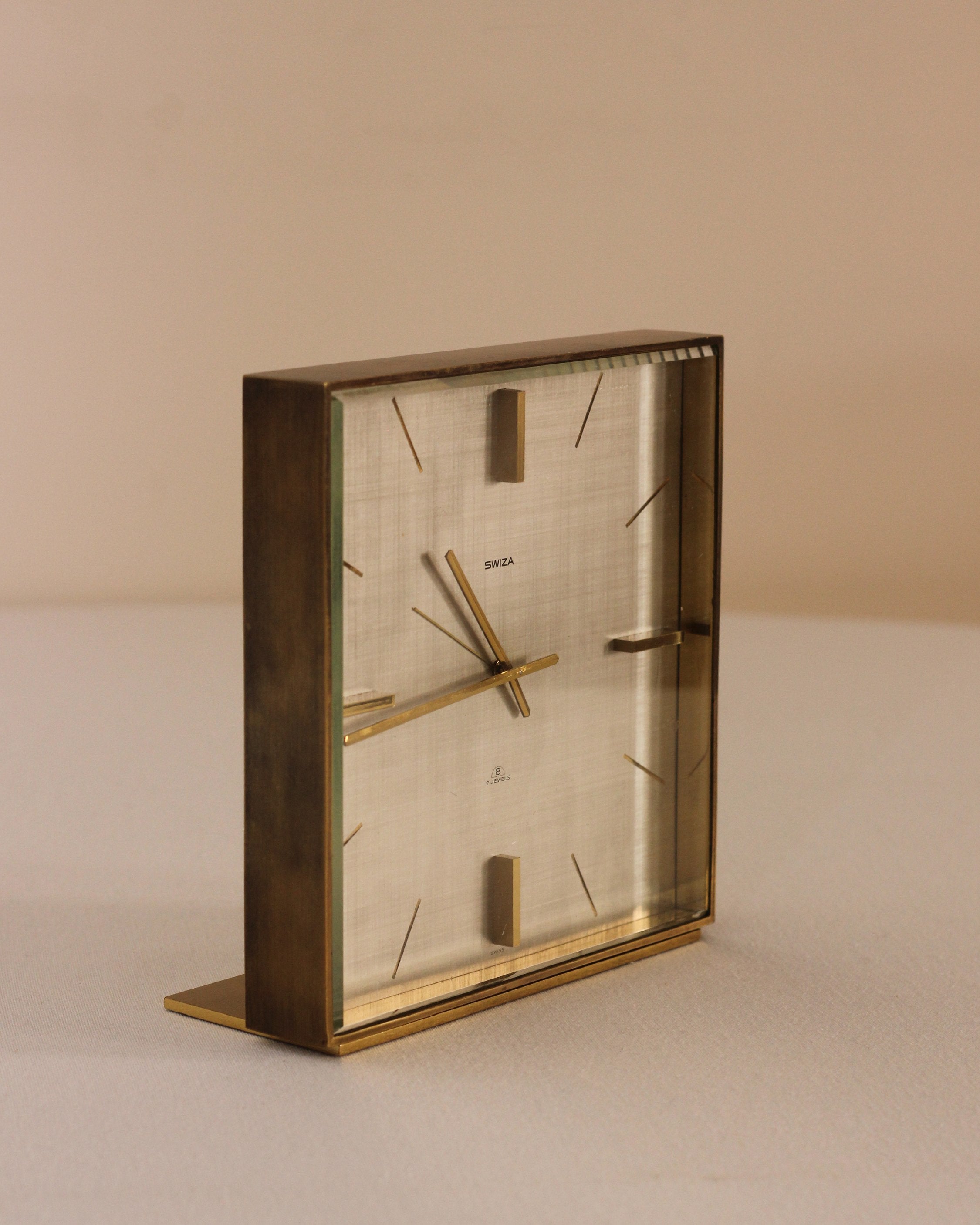 MCM Table Clock — close-up