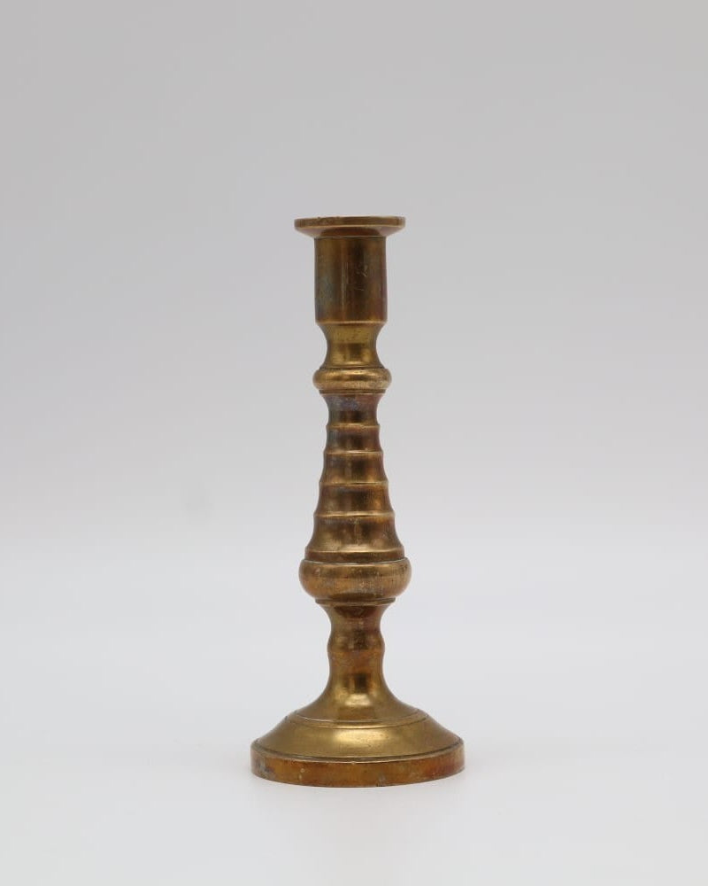 19th-Century Ribbed Brass Candlestick – Victorian Elegance — detail view