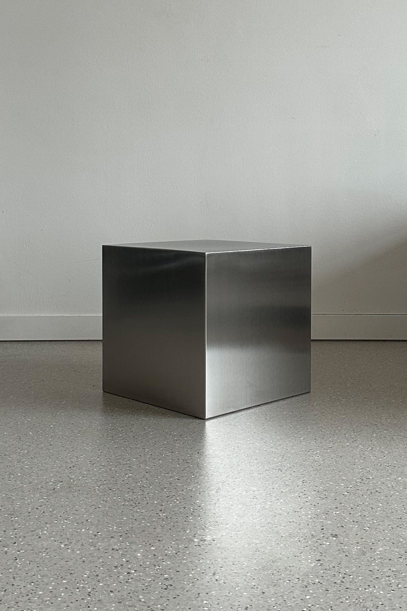 NOSTALGIA' stainless steel cube by CARRARA Studio | The Oblist — modern stainless steel design