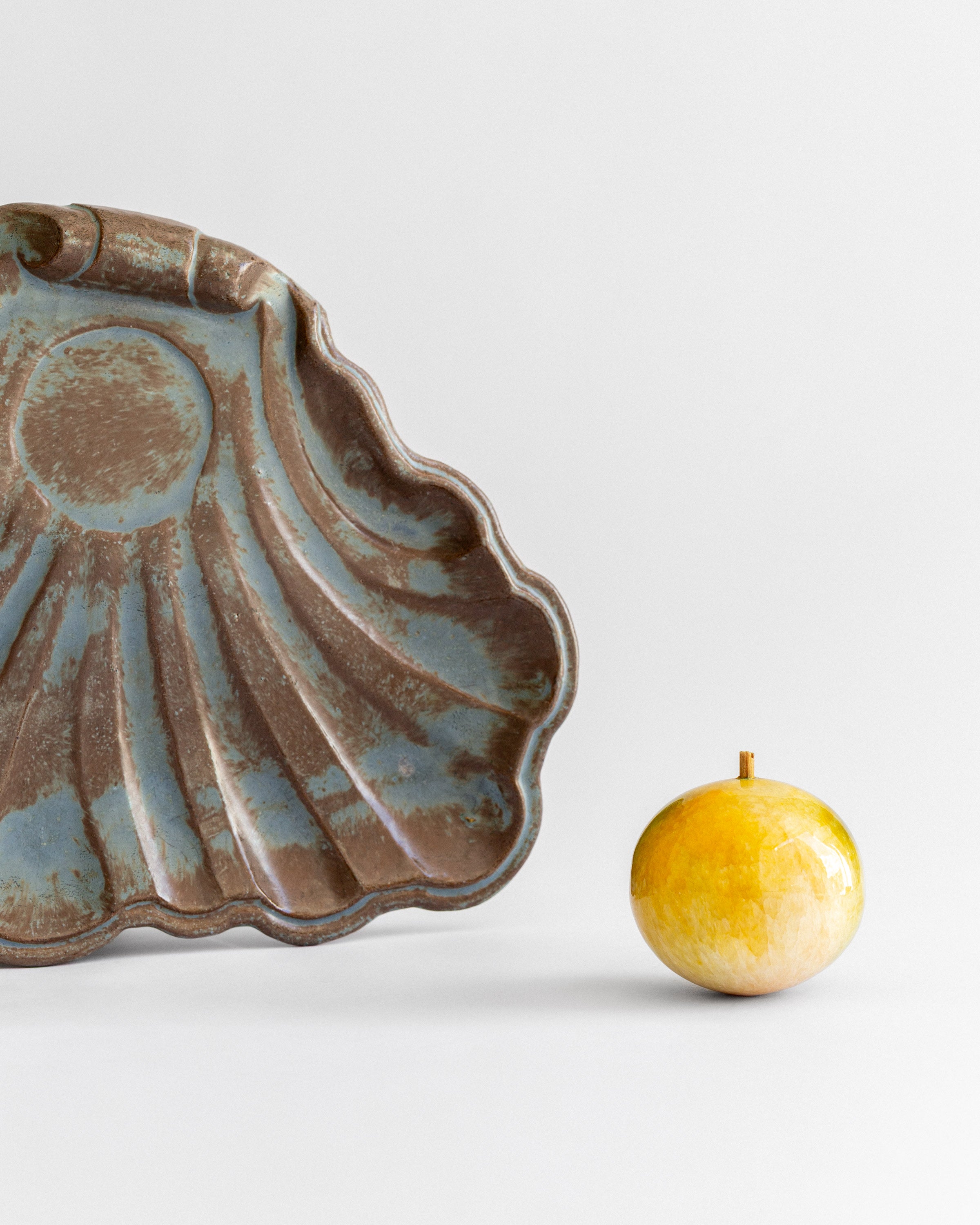 Shell-Shaped Art Deco Ceramic Dish by Allan Ebeling, 1930s — alternate view