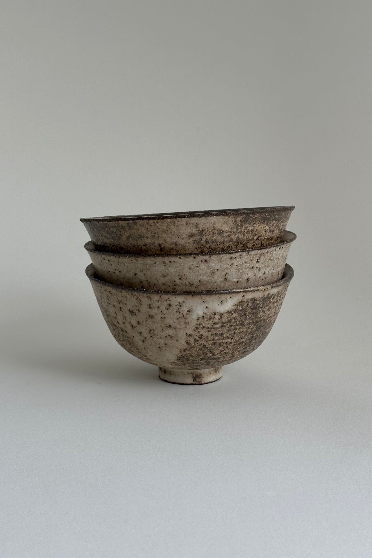 LIMINALIA bowl 01 — lifestyle setting