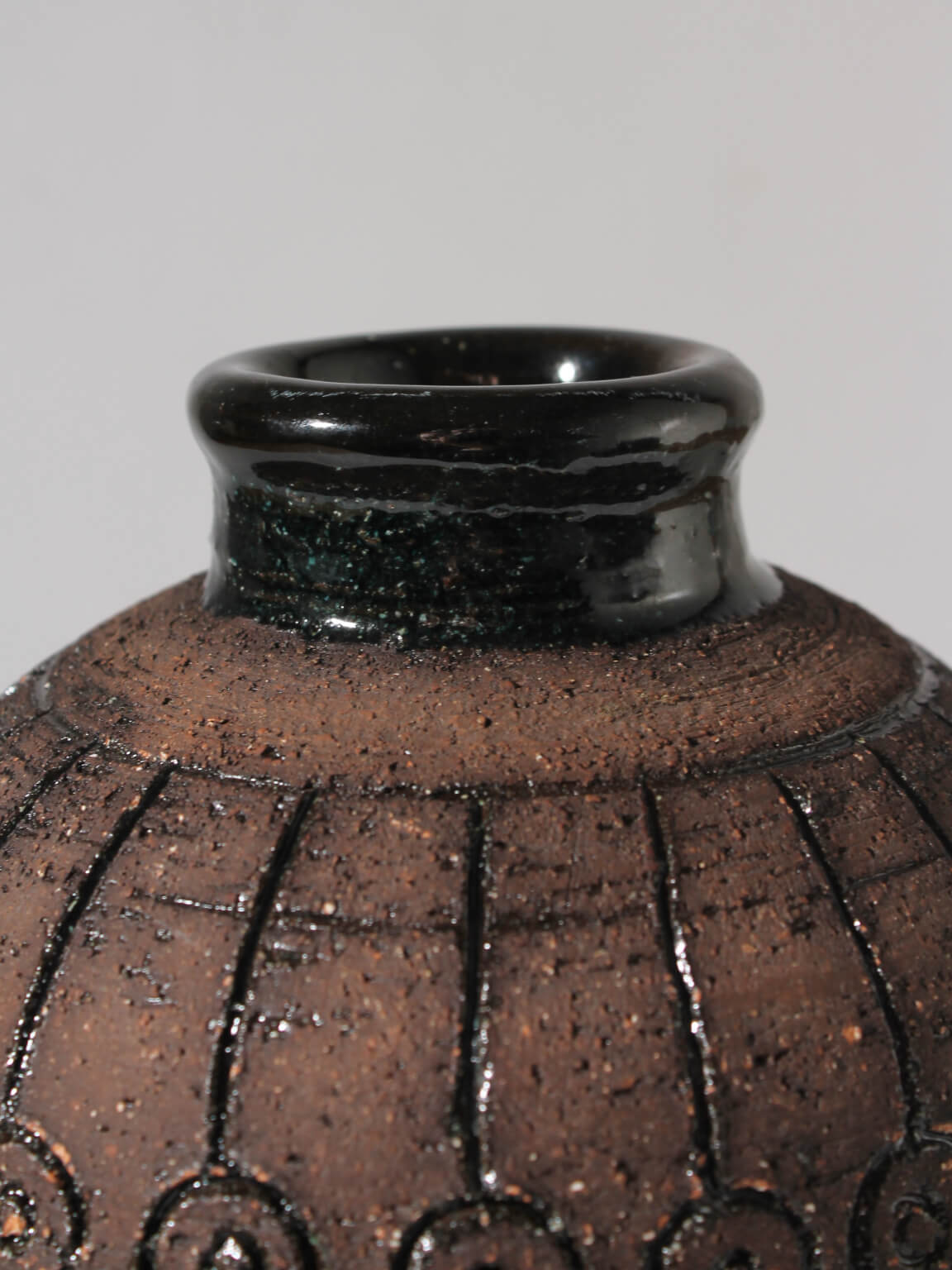 Eke Bjerén Swedish Ceramic Vase — close-up of textured brown ceramic surface