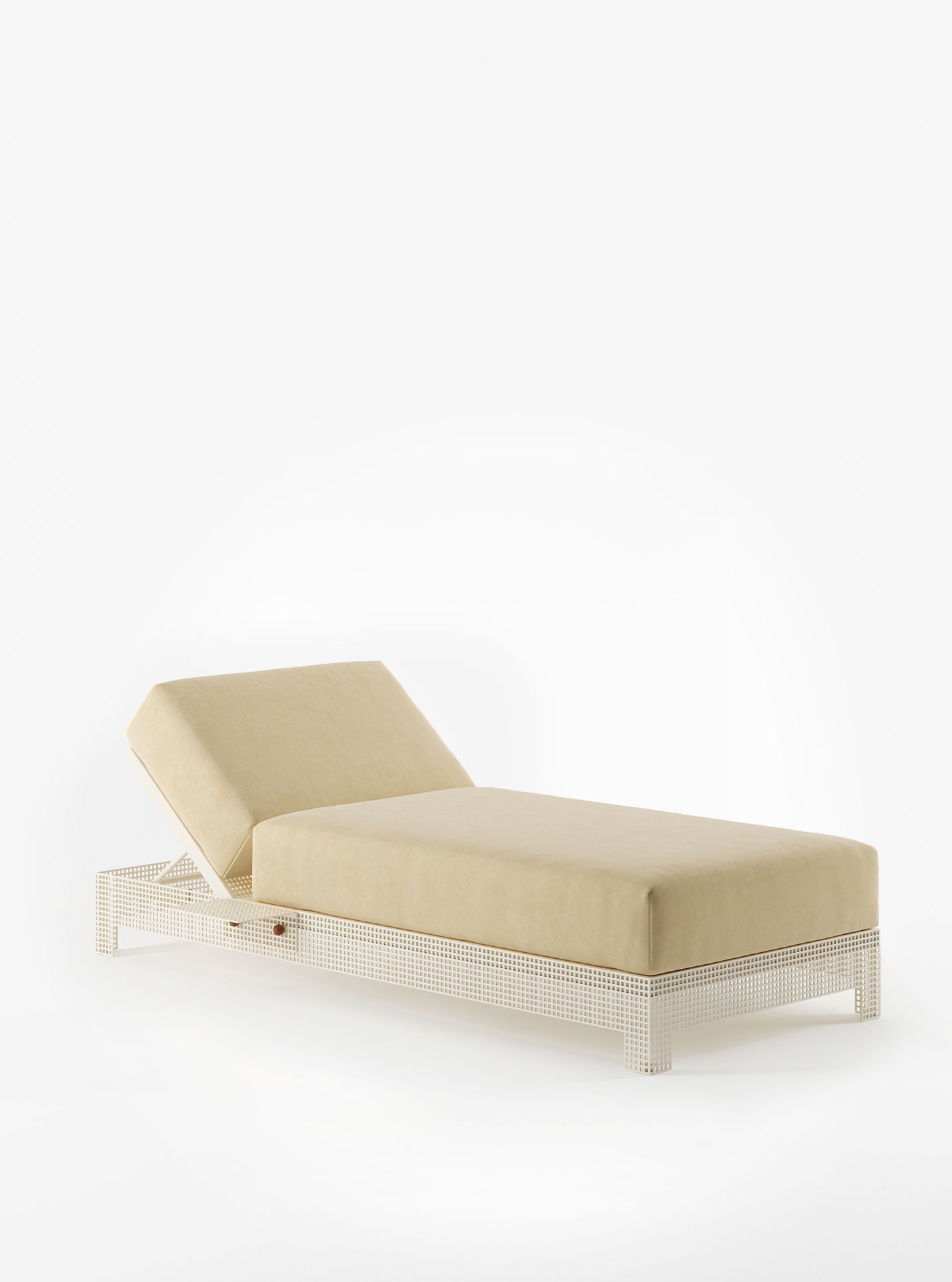 'Conservatory' Sun Lounger — close-up