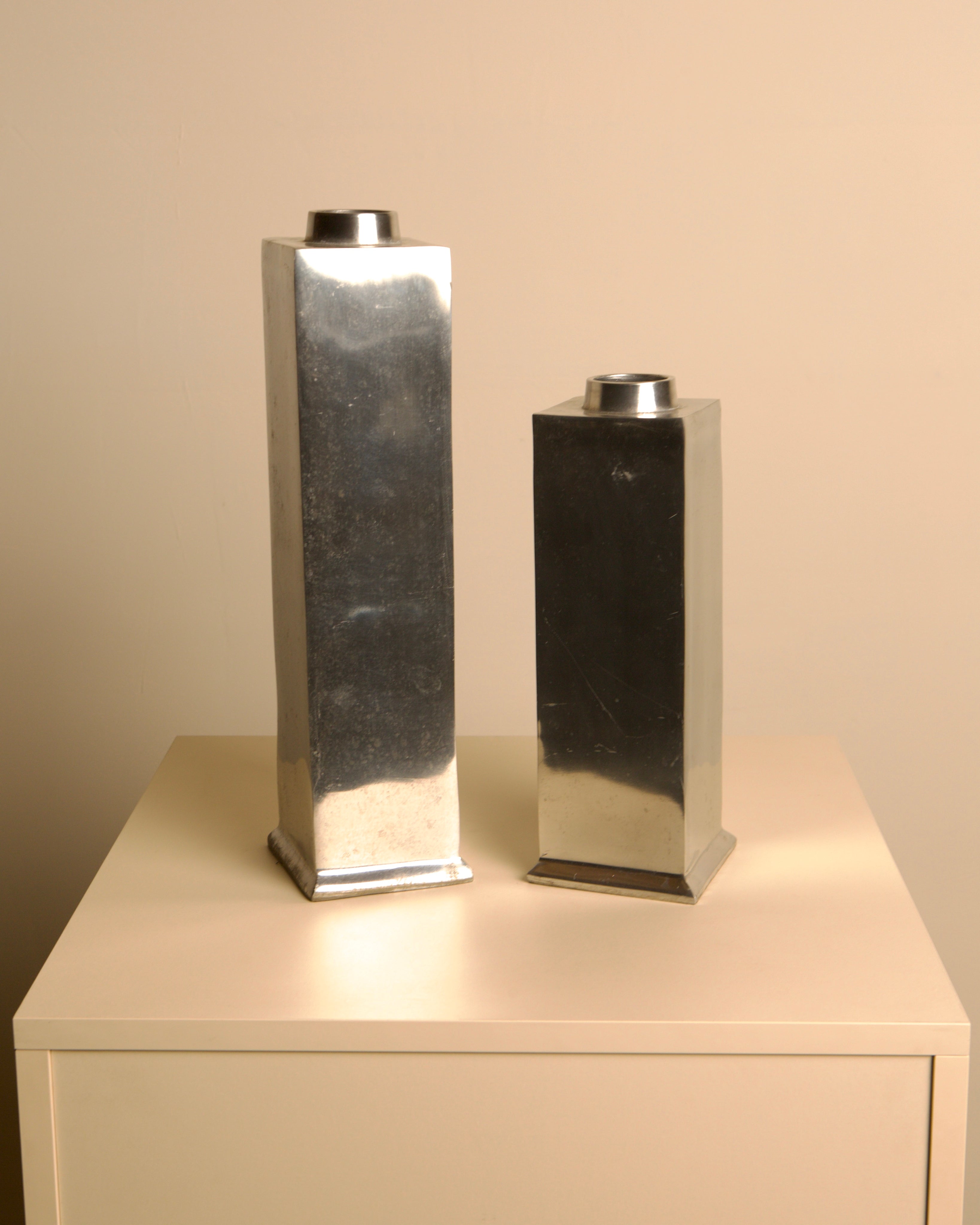 Pair of Italian "Colonne" Cast Aluminum Vases, 1980s — detail view