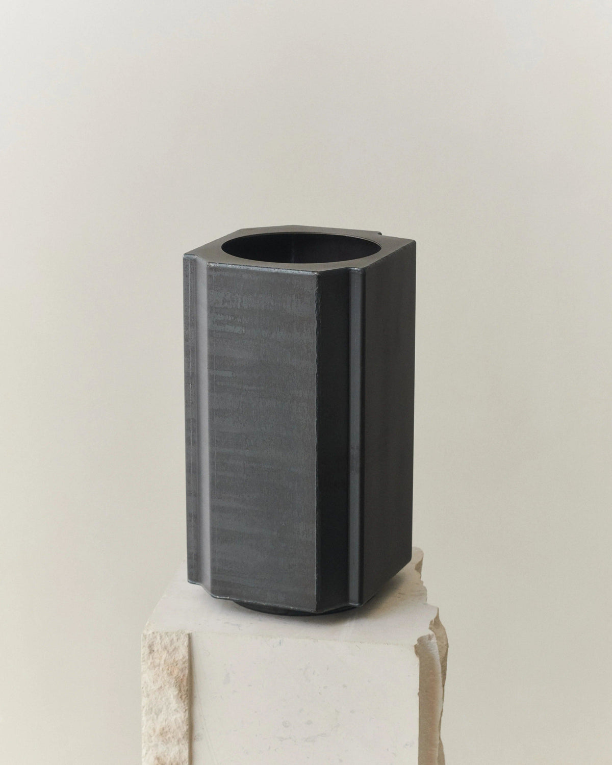 FUNKI POT SMALL — side angle