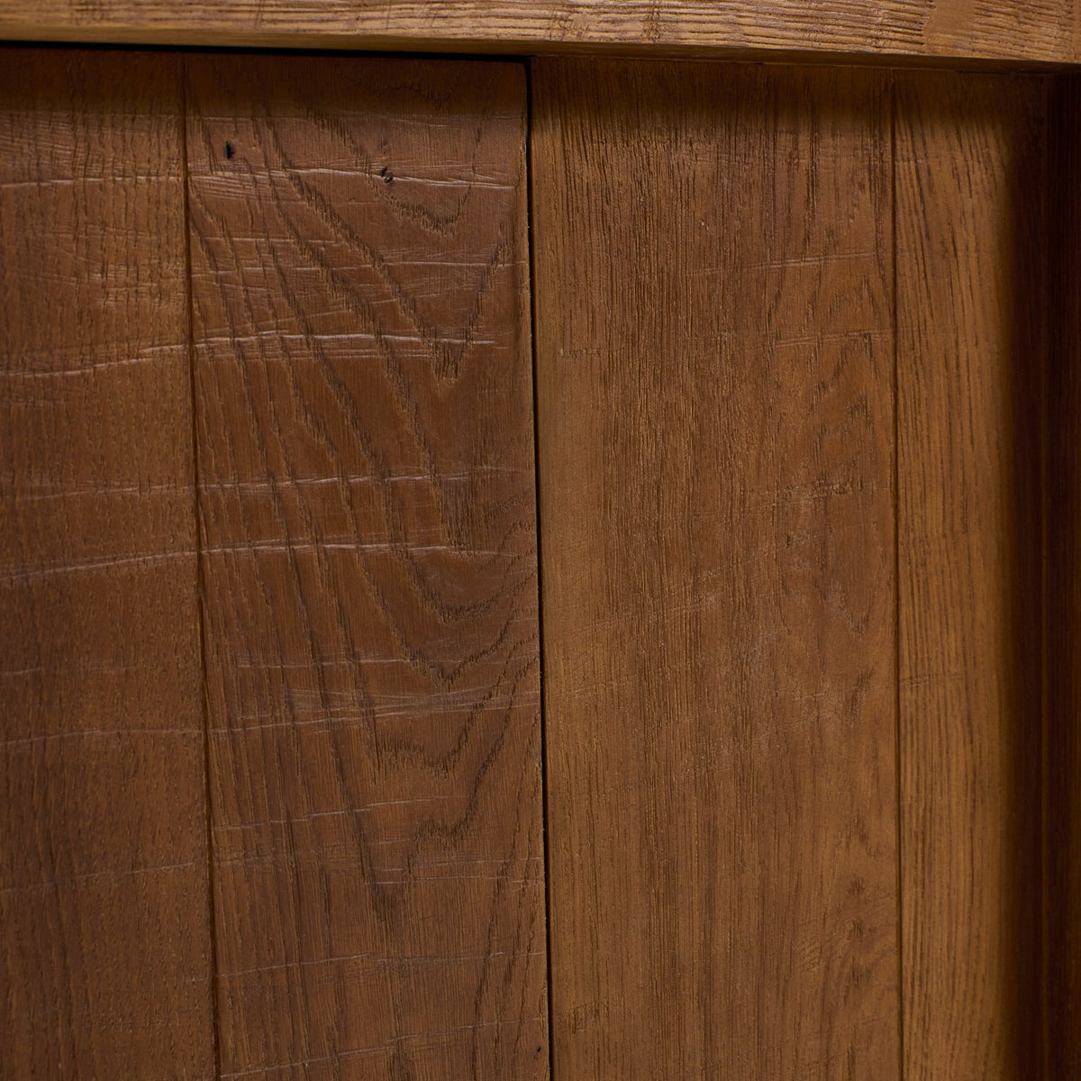 Perícia Credenza in solid oak — view 9