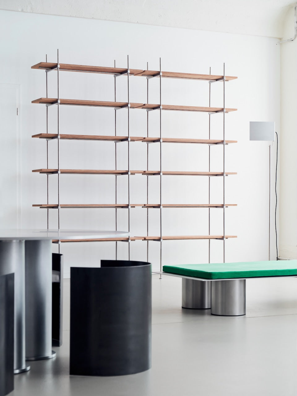 Spaghetti Shelf System