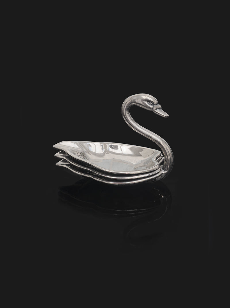 Set of Swan Ashtrays by Les Objoies | The Oblist