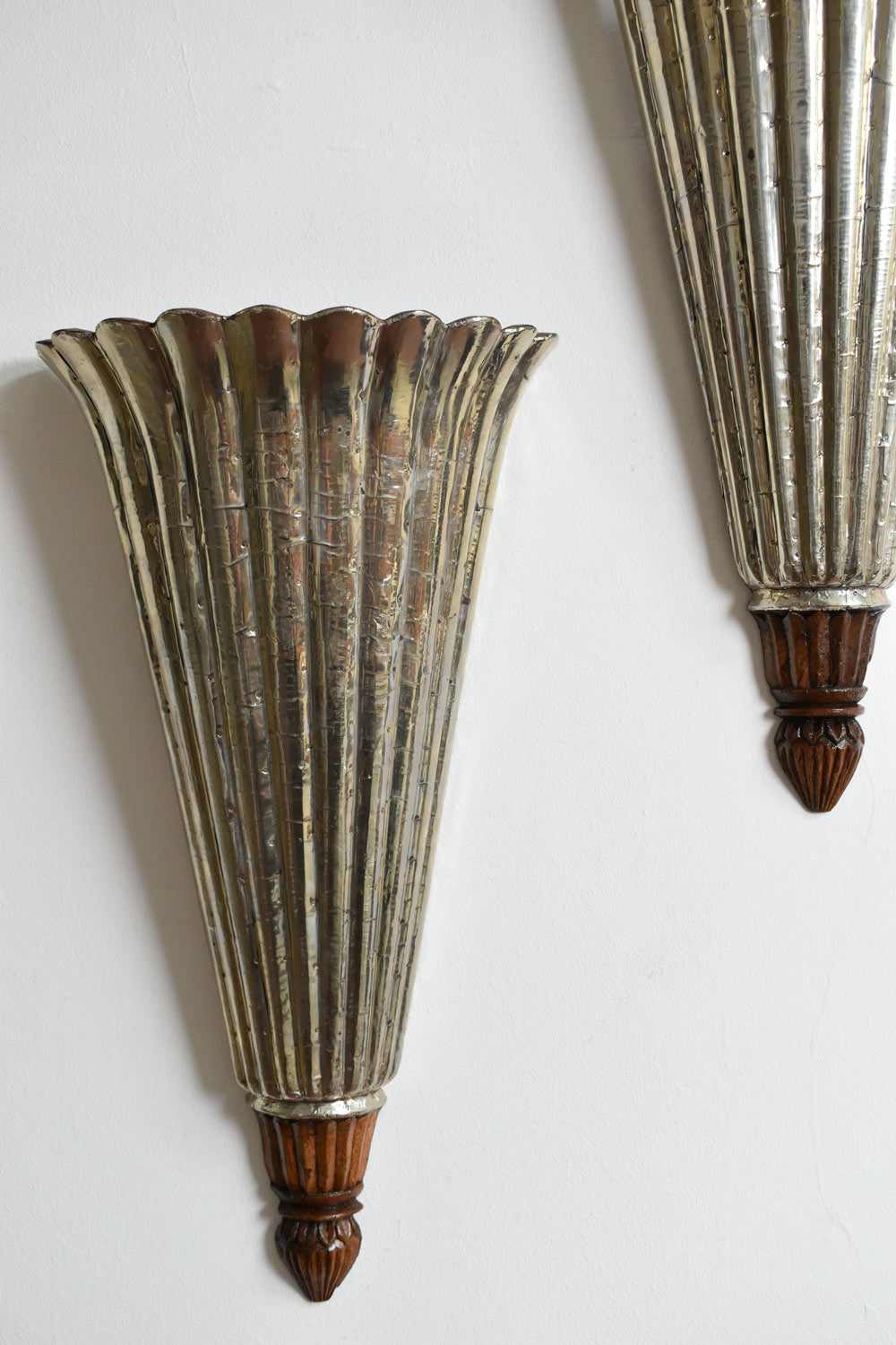 Pair of horn-shaped wall lamps, 1920s — side angle