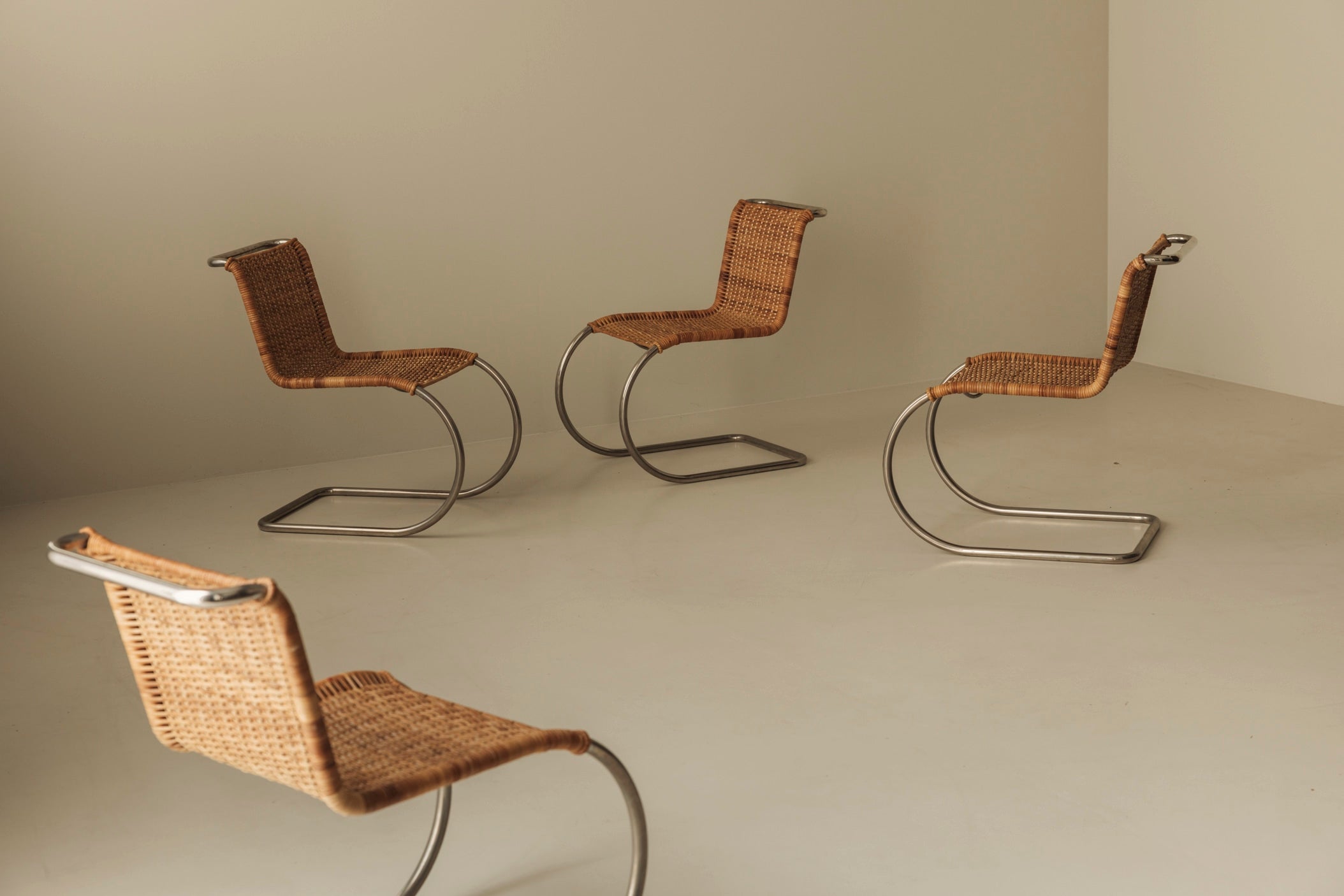 Ludwig Mies van der Rohe – B42 Cantilever Dining Chairs (Set of 4) by Modern Living | The Oblist