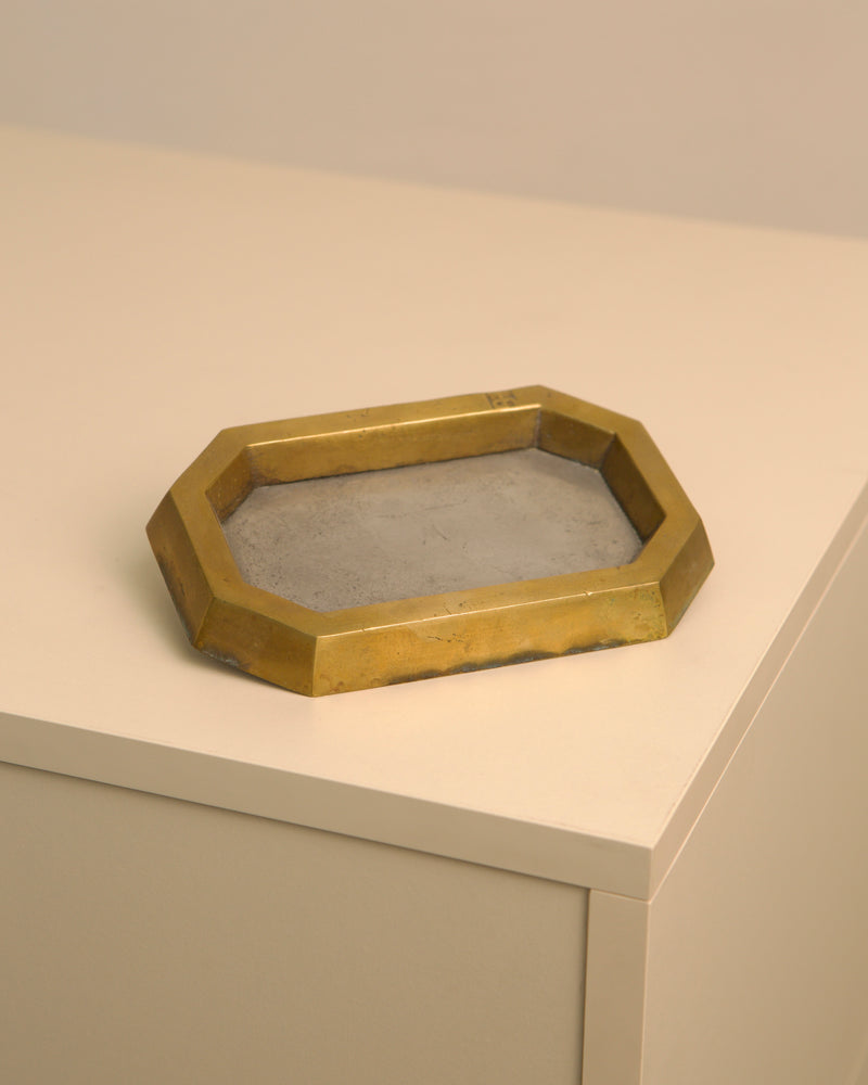 Vintage brass octagonal vide-poche by David Marshall, 1970s detail