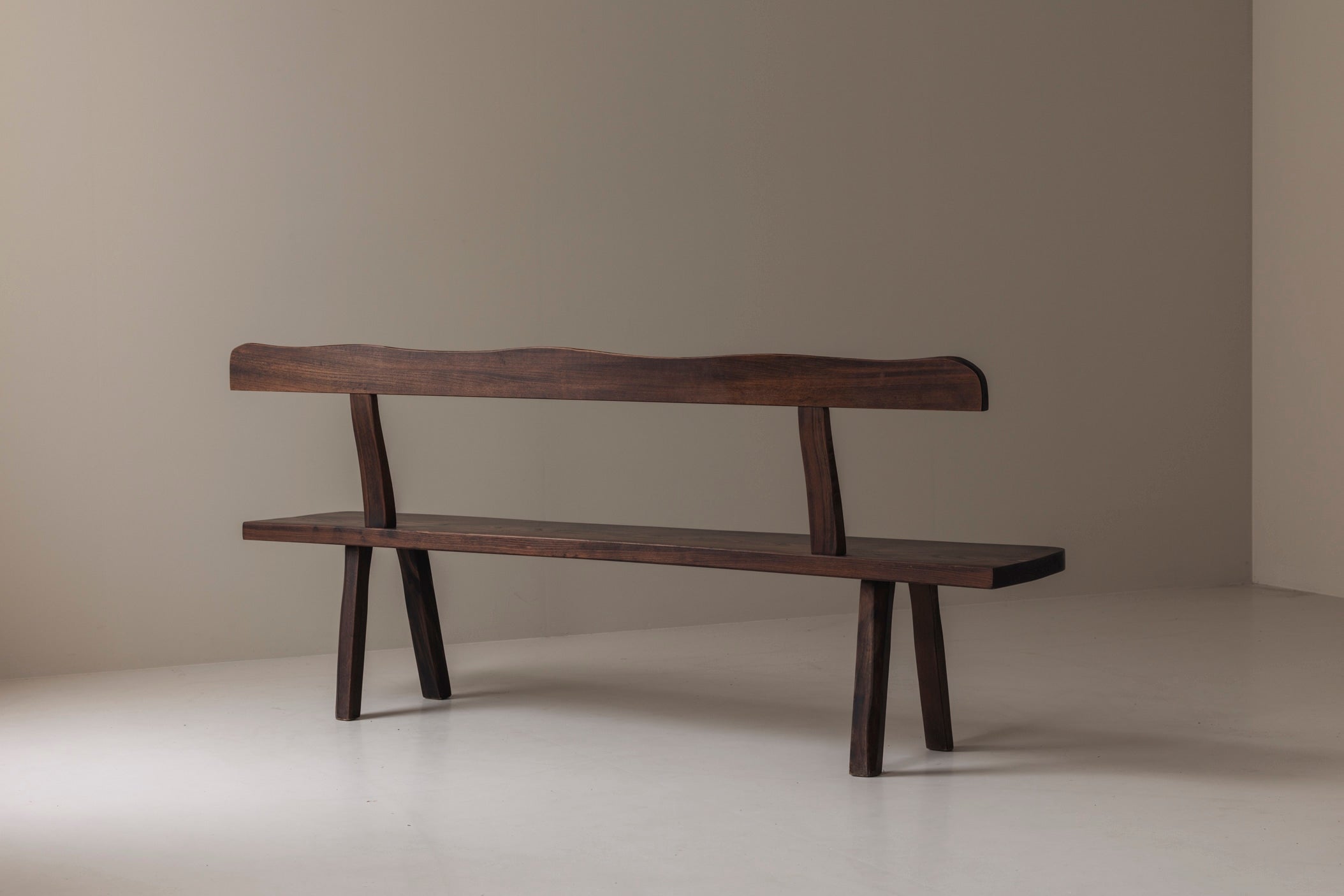 Sculptural Bench by Olavi Hanninen for Aranjou, France 1950s — side view on white floor
