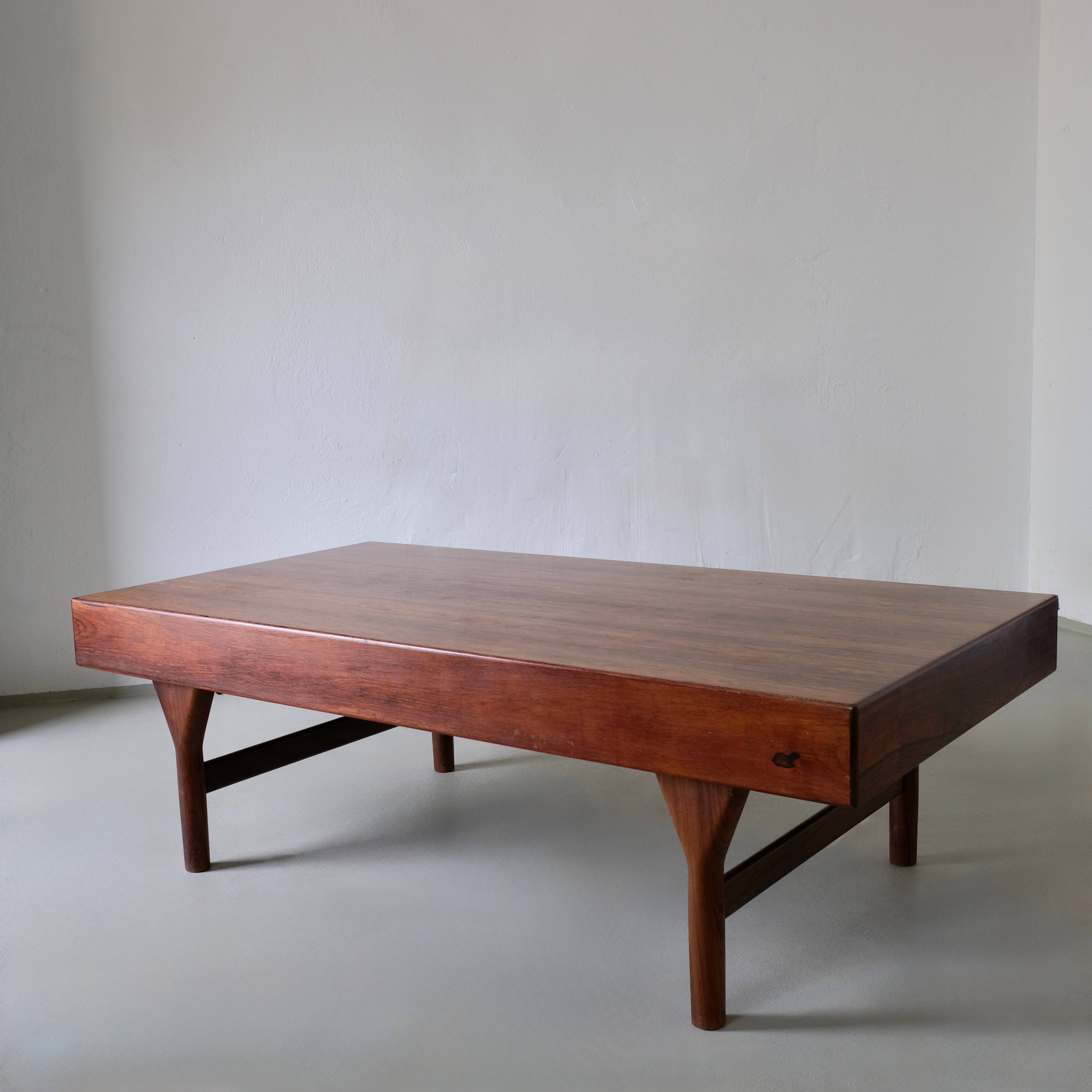 Rosewood Coffee Table by Nanna Ditzel For Soren Willadsen 1950s — close-up