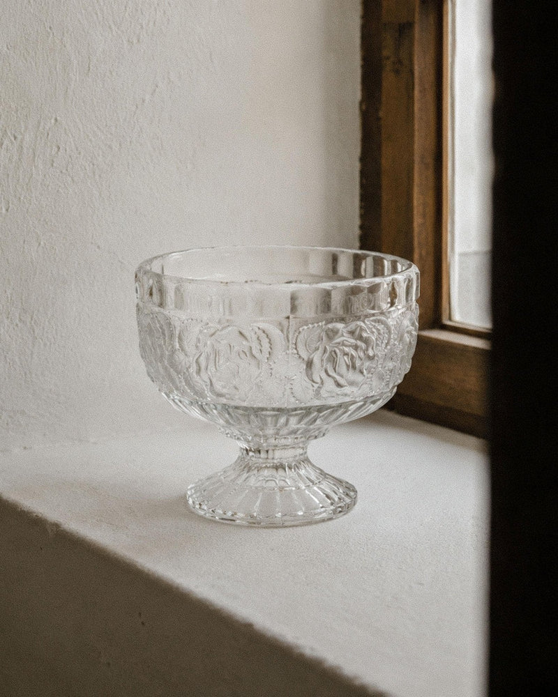 Vintage 1960s Pressed Glass Footed Bowl, Floral Textured Fruit Bowl, Classic Centerpiece, Glass Table Decor, Elegant Timeless Gift Idea — detail view