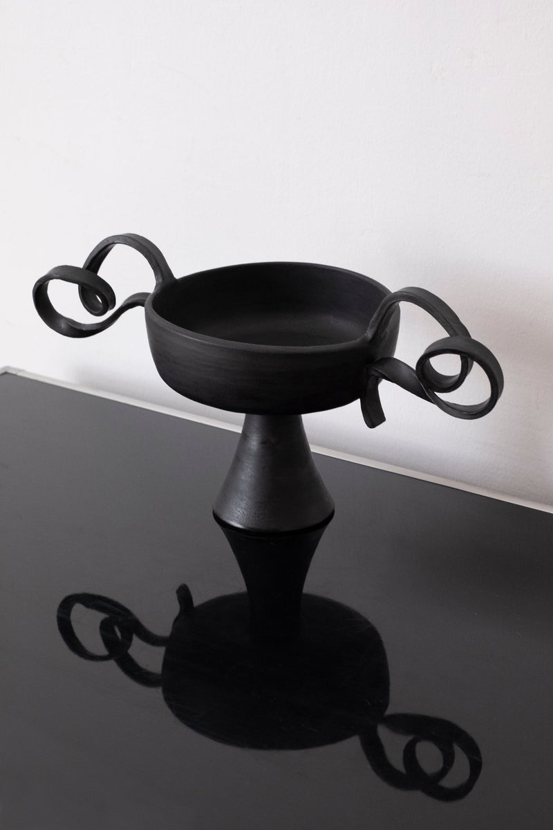 Vessel XI - Tendrils by Esra Dandin | The Oblist