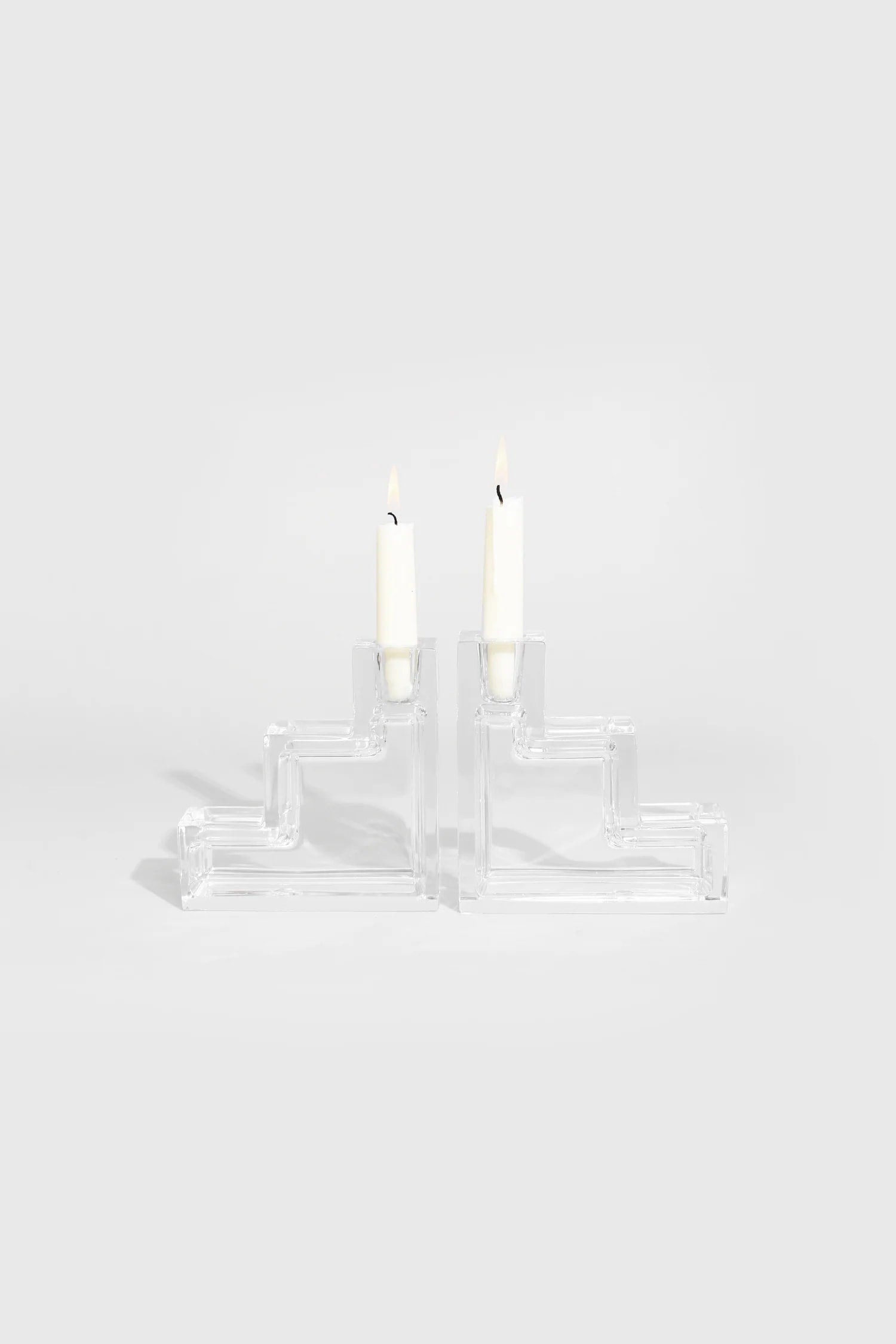 Pristine Table Architecture Candleholders — side view of clear acrylic design