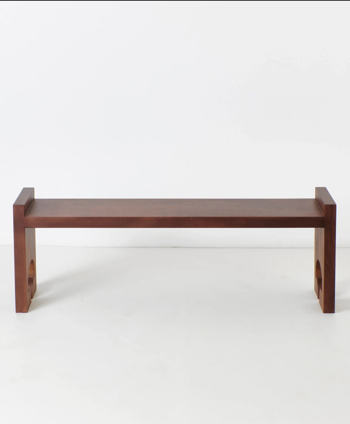 Quinta Bench — side angle