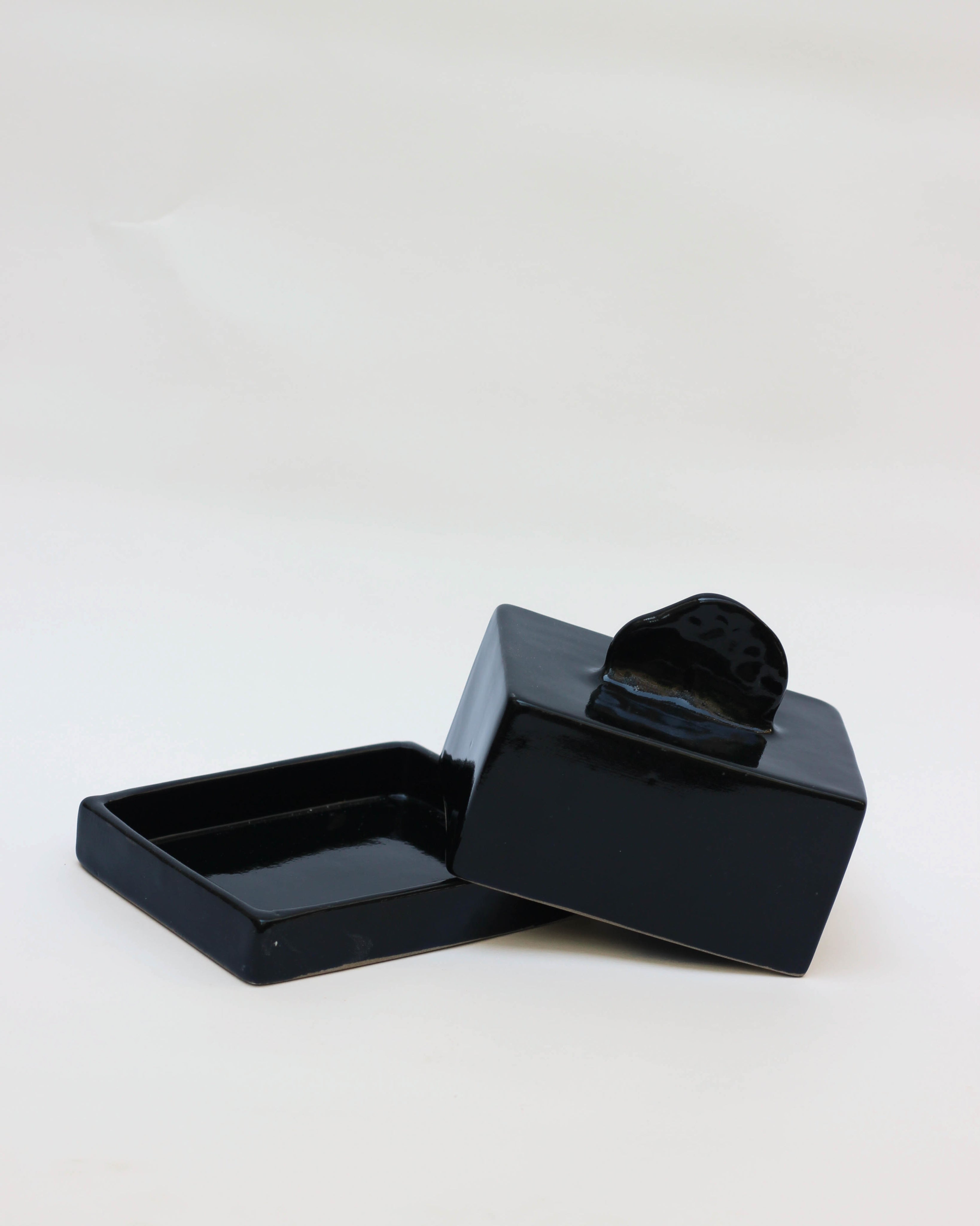 Stoneware butterdish — alternate view