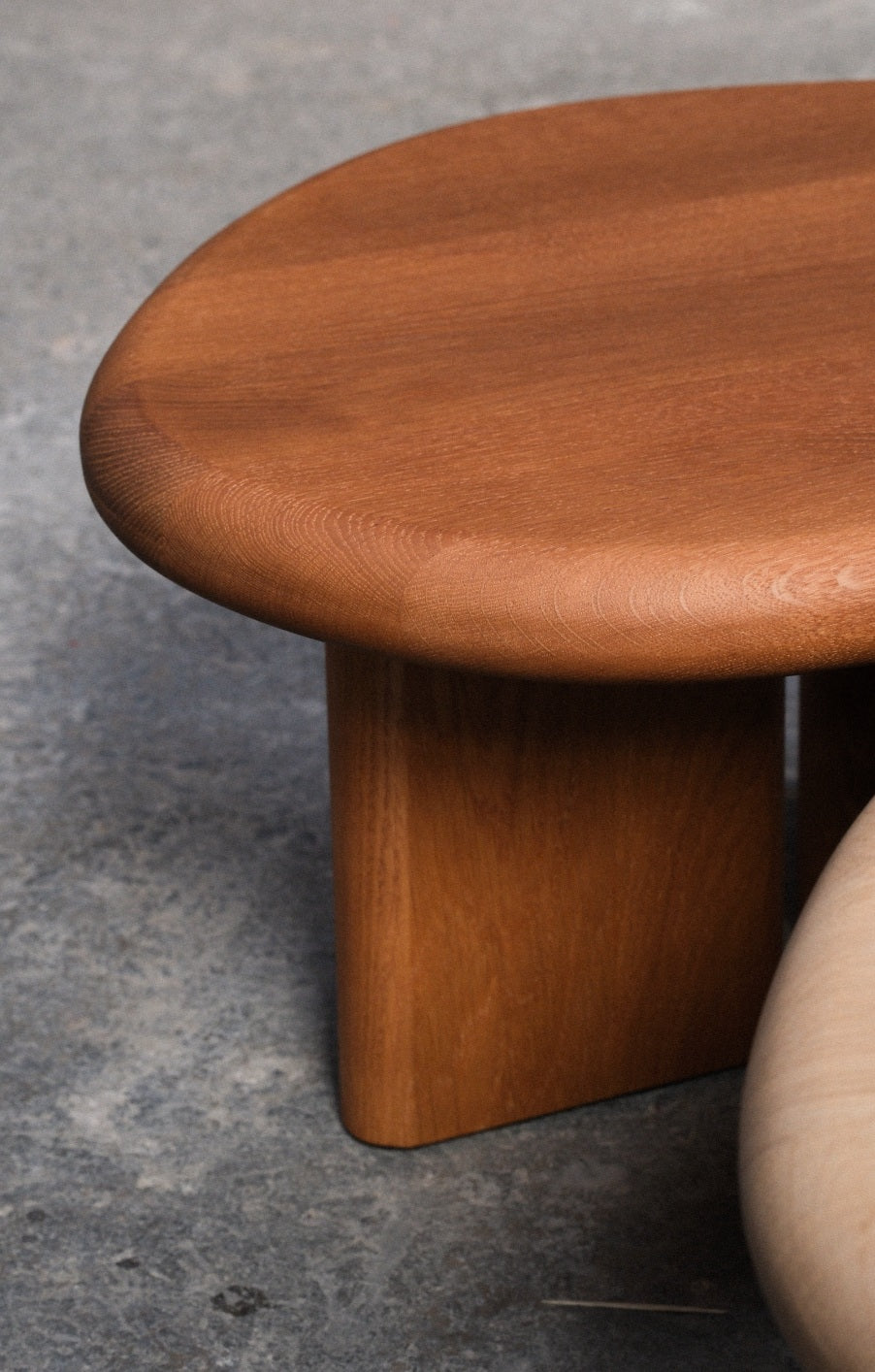 Coffee Table - Ed. Color Honey - Oak — in context