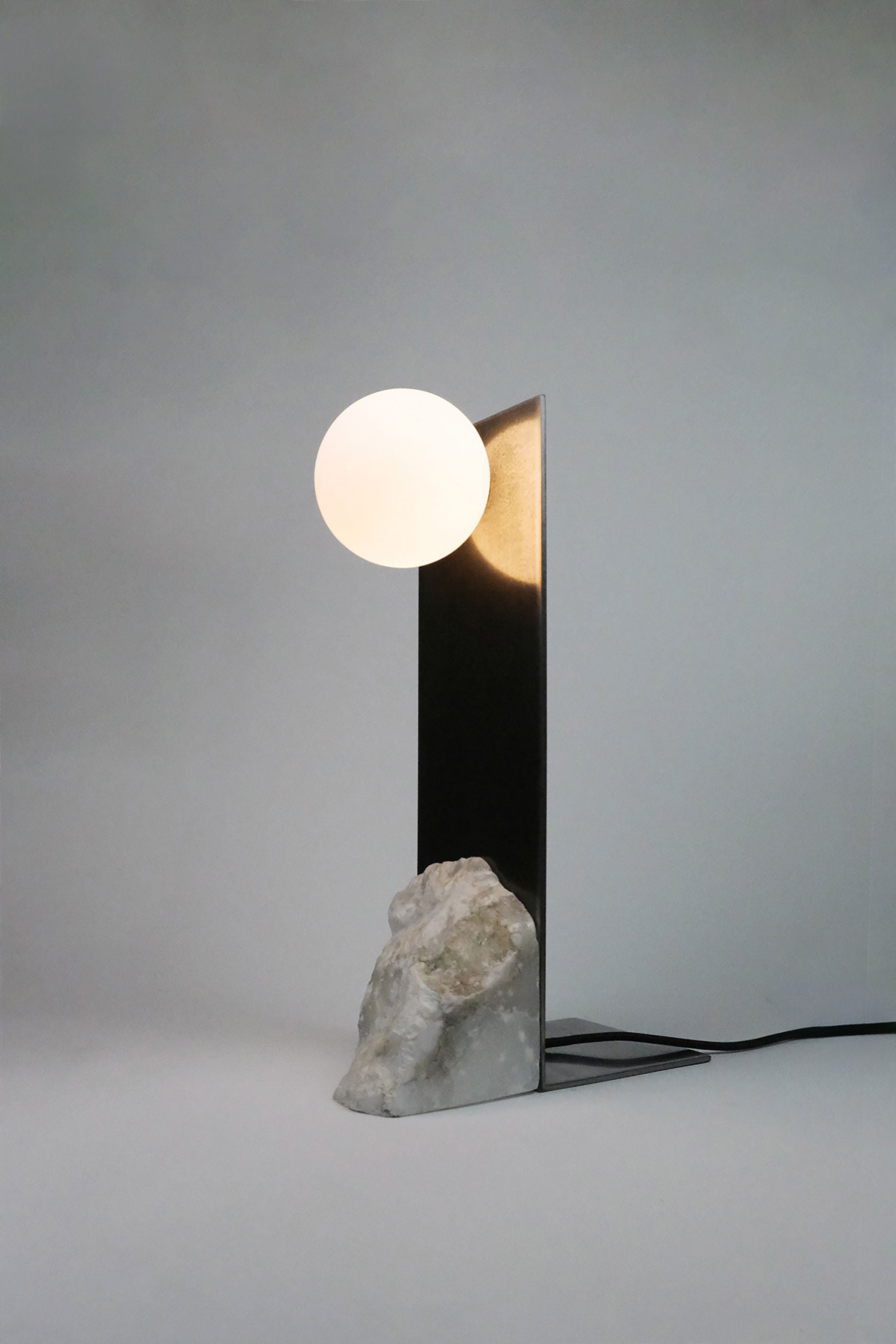 'Himalaya Lunar' - Vertical Table Lamp