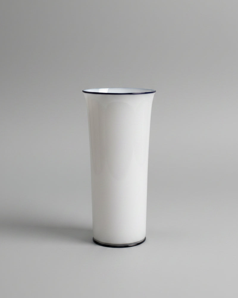 OPA III, Glass Vessel by Clara Jorisch & Verre d'Onge by Clara Jorisch | The Oblist