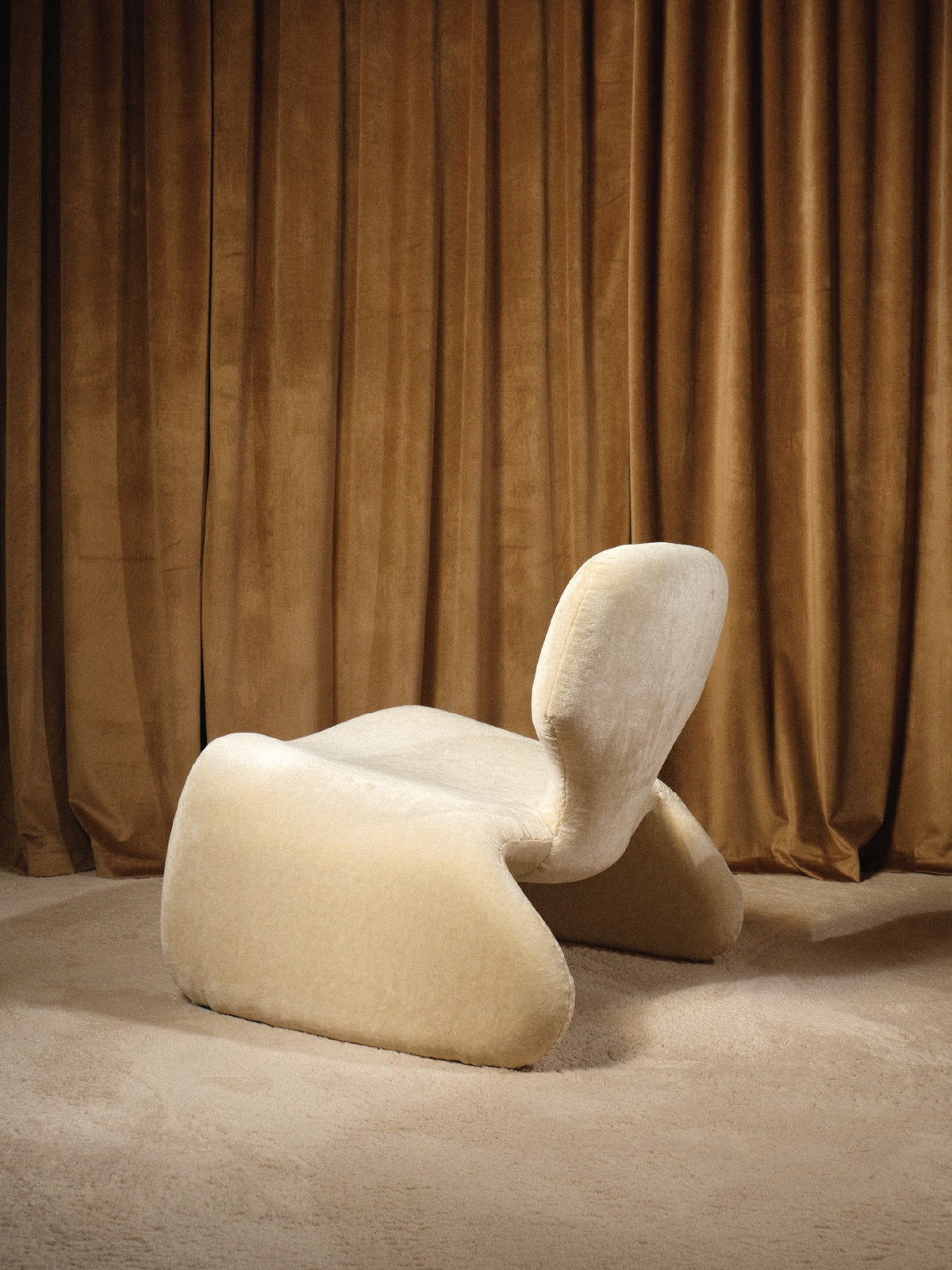 Olivier Mourgue Djinn Lounge Chair — in context