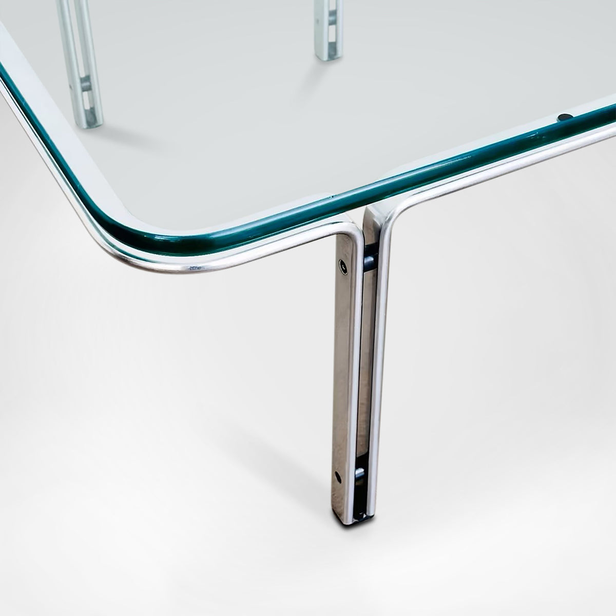 T112 Steel and Glass Coffee Table by Horst Brüning for Kill International, 1970s — detail view