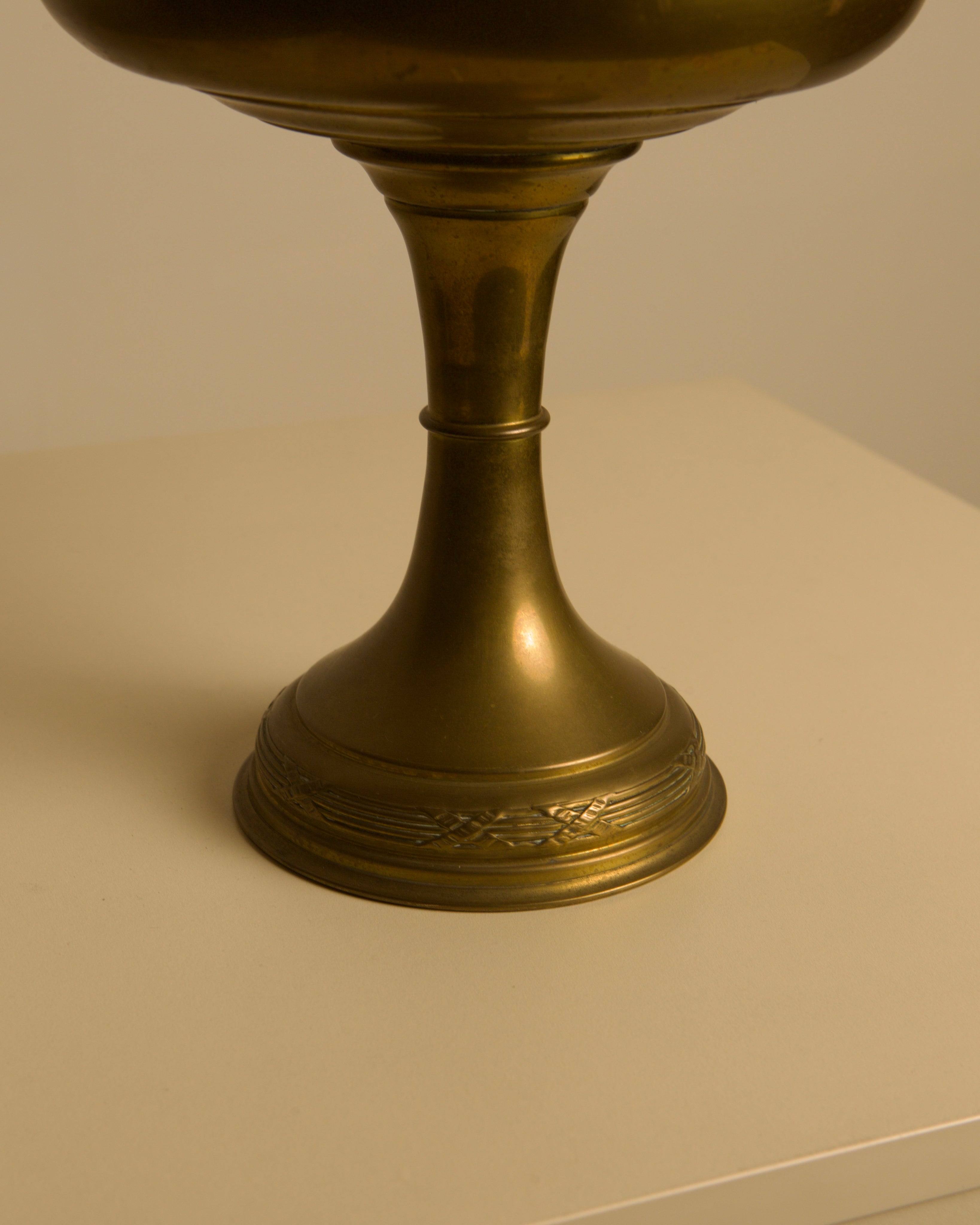 Italian brass bowl, 1960s — side angle showing pedestal base detail