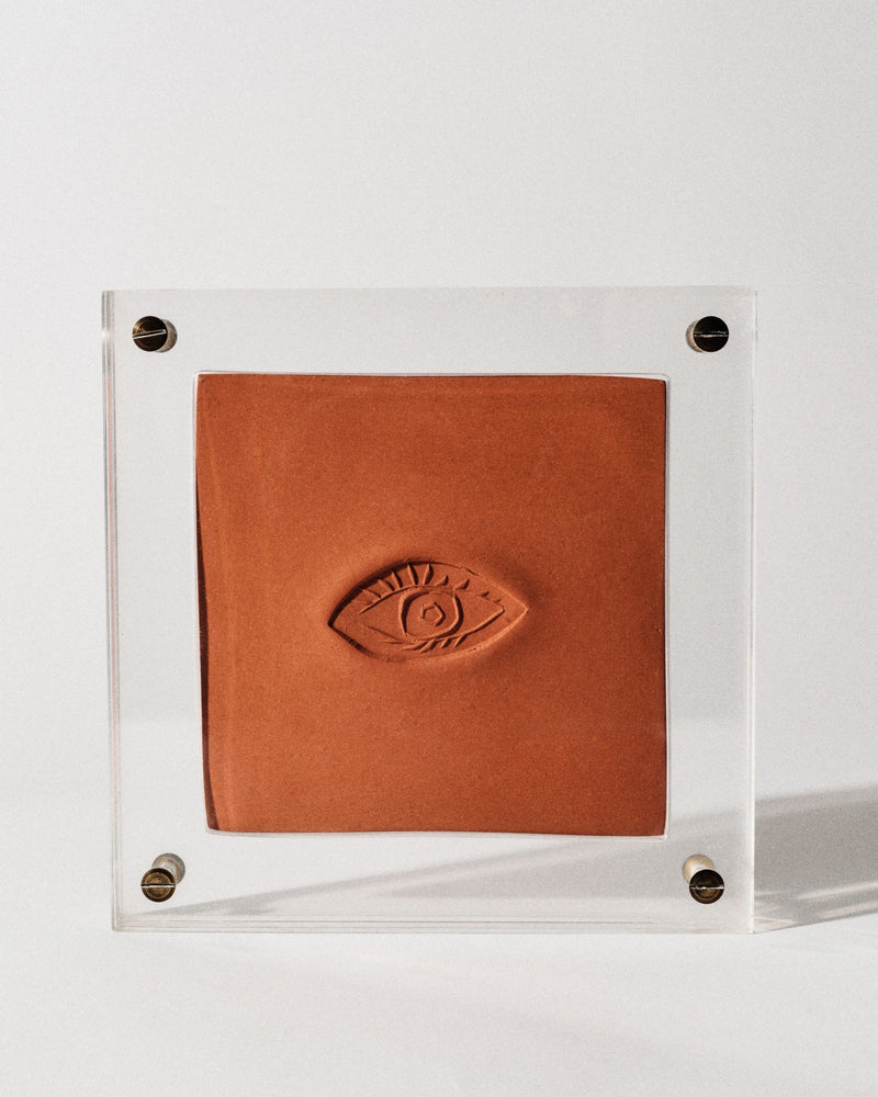 Pablo Picasso, Ovale à l'Oeil A (A.R. 623), France, 1971, Ceramic — detail view