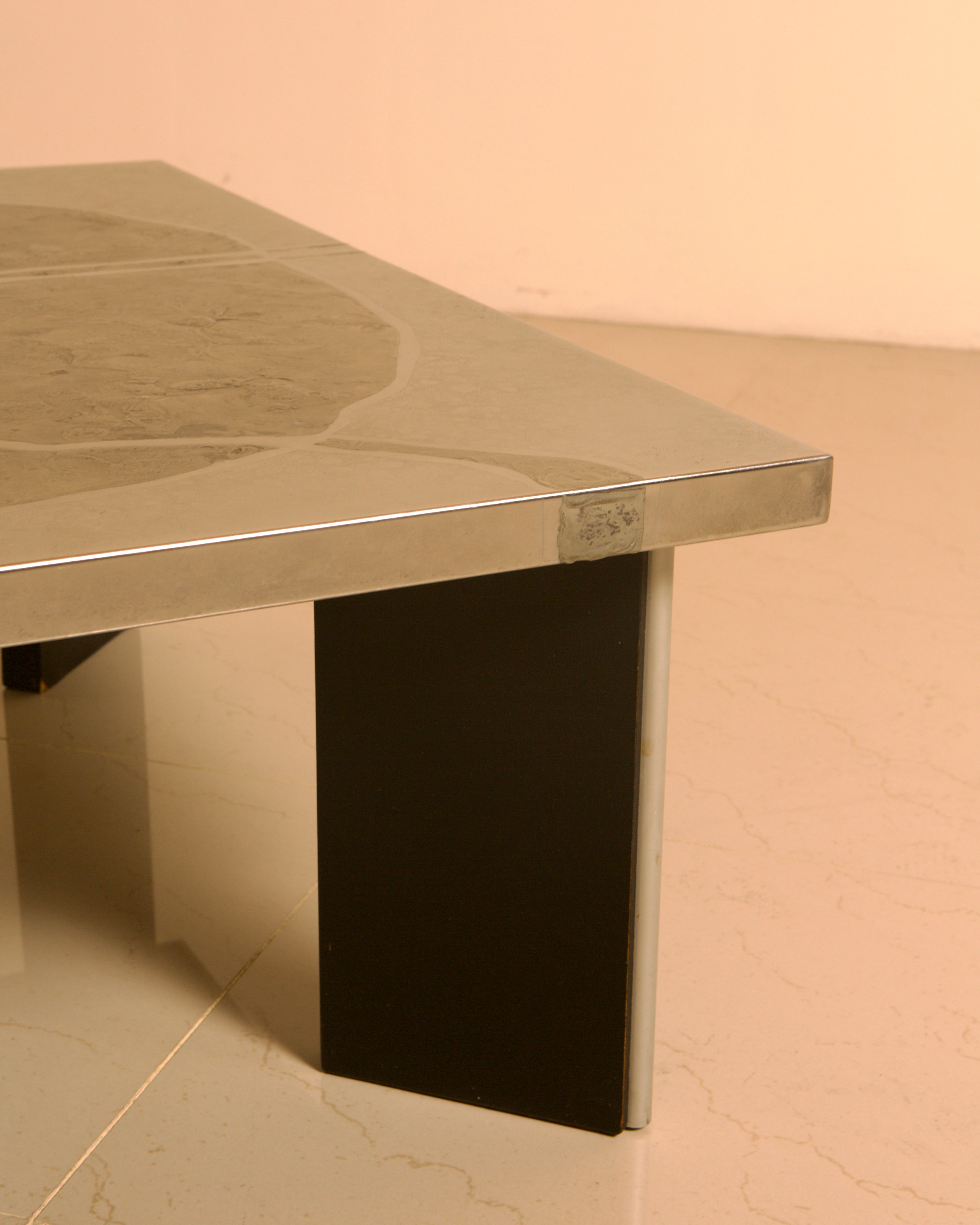 Sculptural coffee table in wood and steel by Heinz Lilienthal, 1960s — close-up