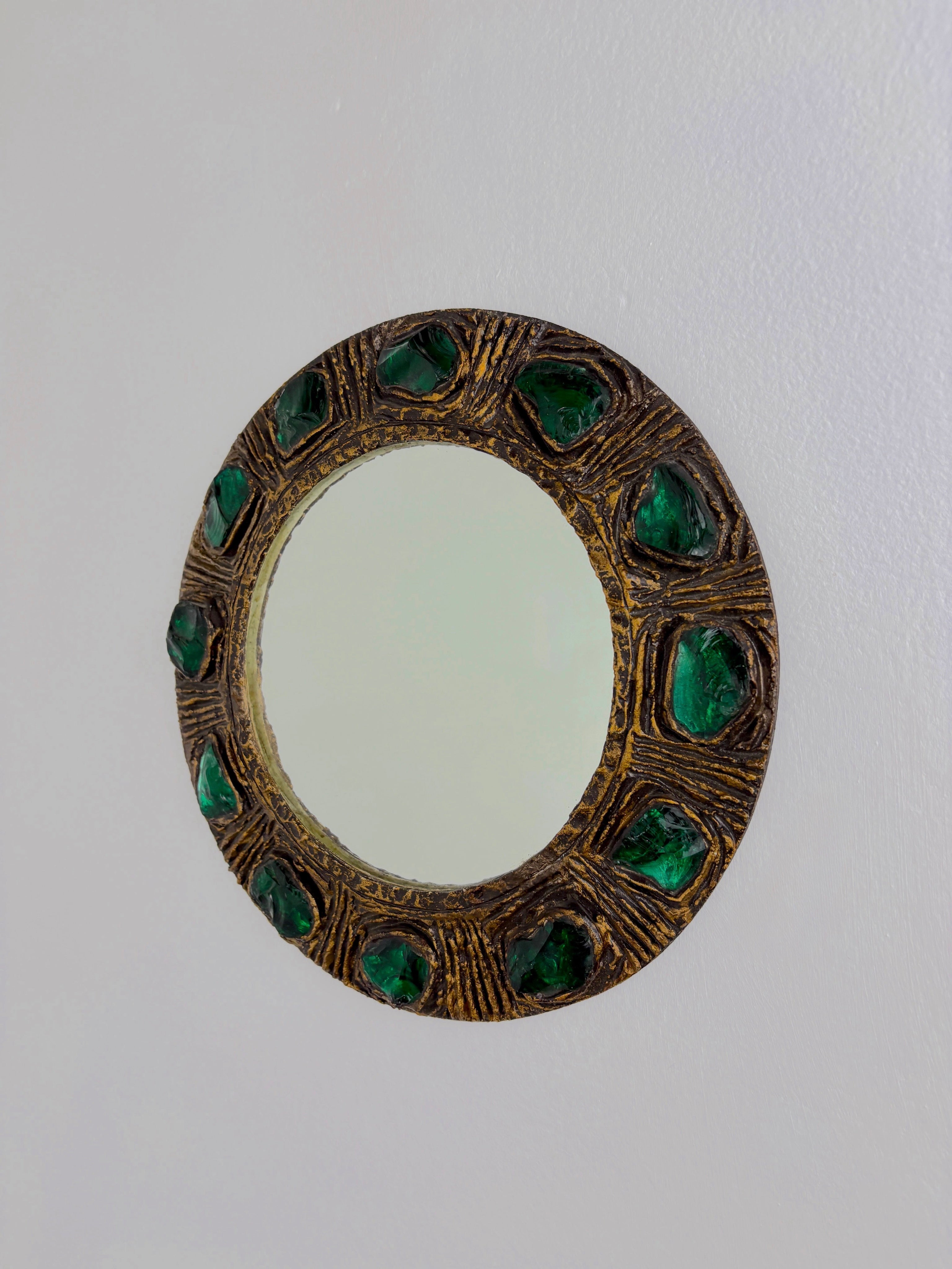Italian Mid-Century Mirror by Creaciones Gobesso, Green Murano Rock Crystals, 1960s — detail view