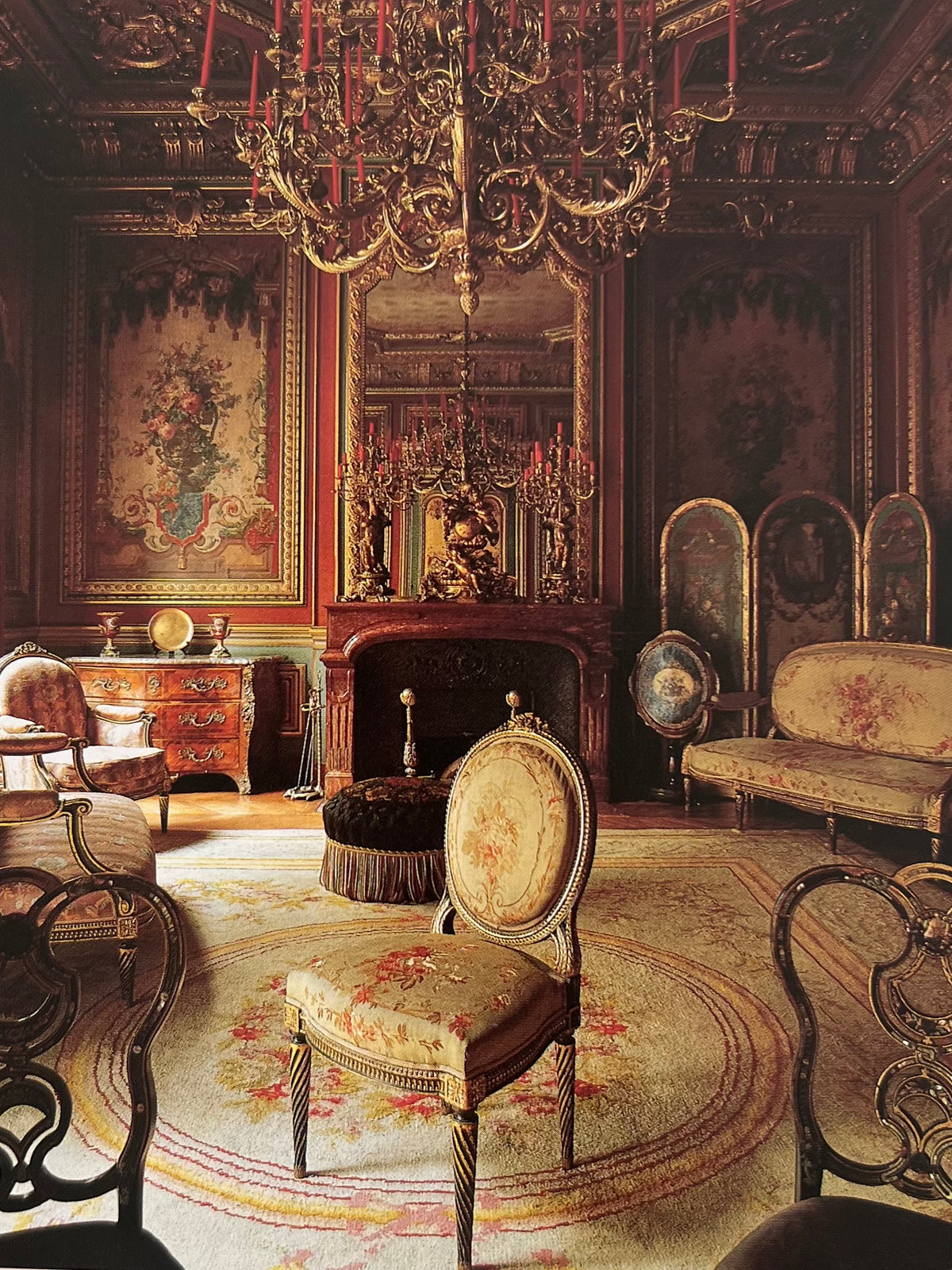 Inside Paris: Discovering the Period Interiors of Paris - Photography Book — view 10