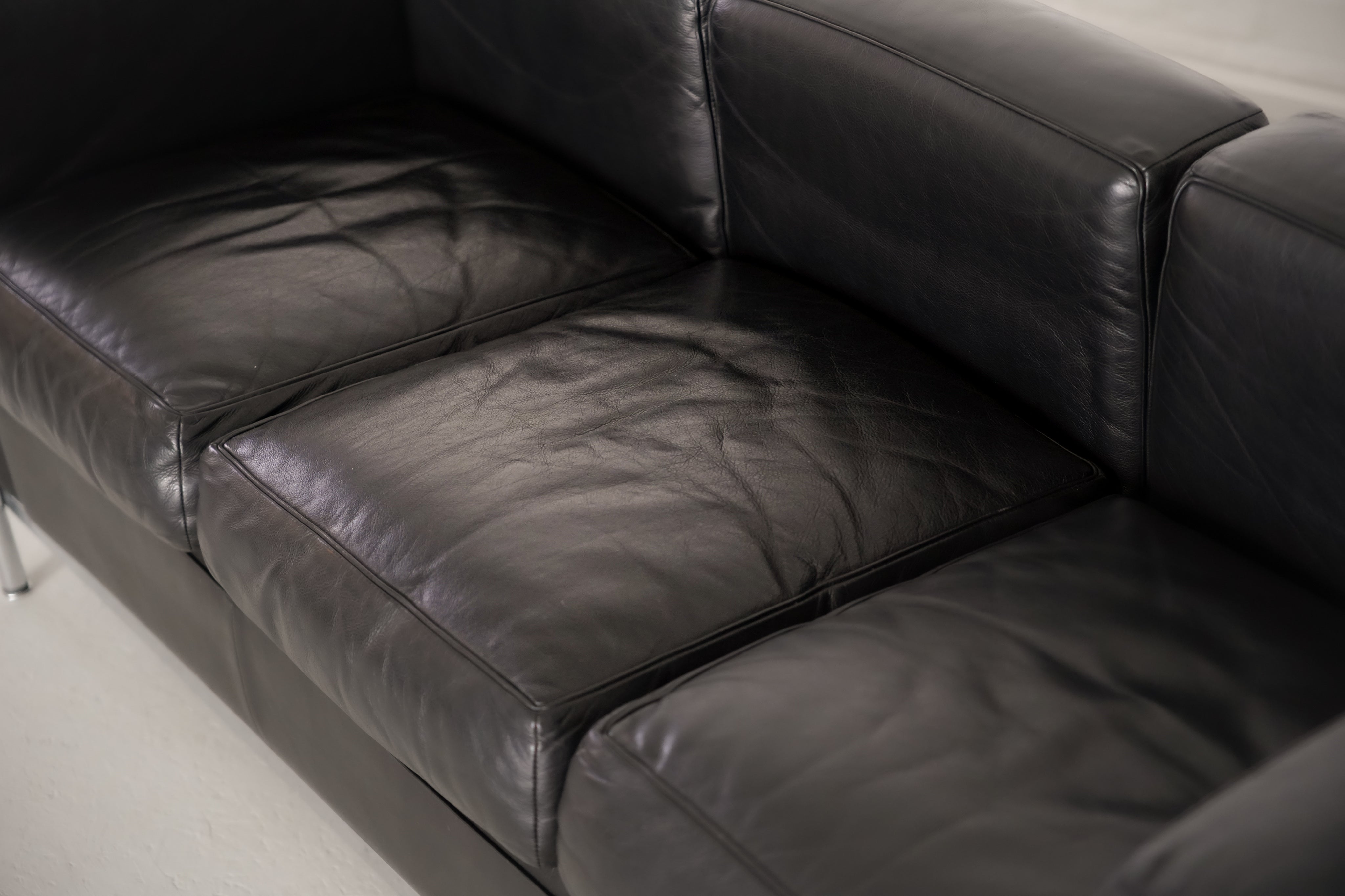 LC2 by Le Corbusier, Pierre Jeanneret and Charlotte Perriand for Cassina