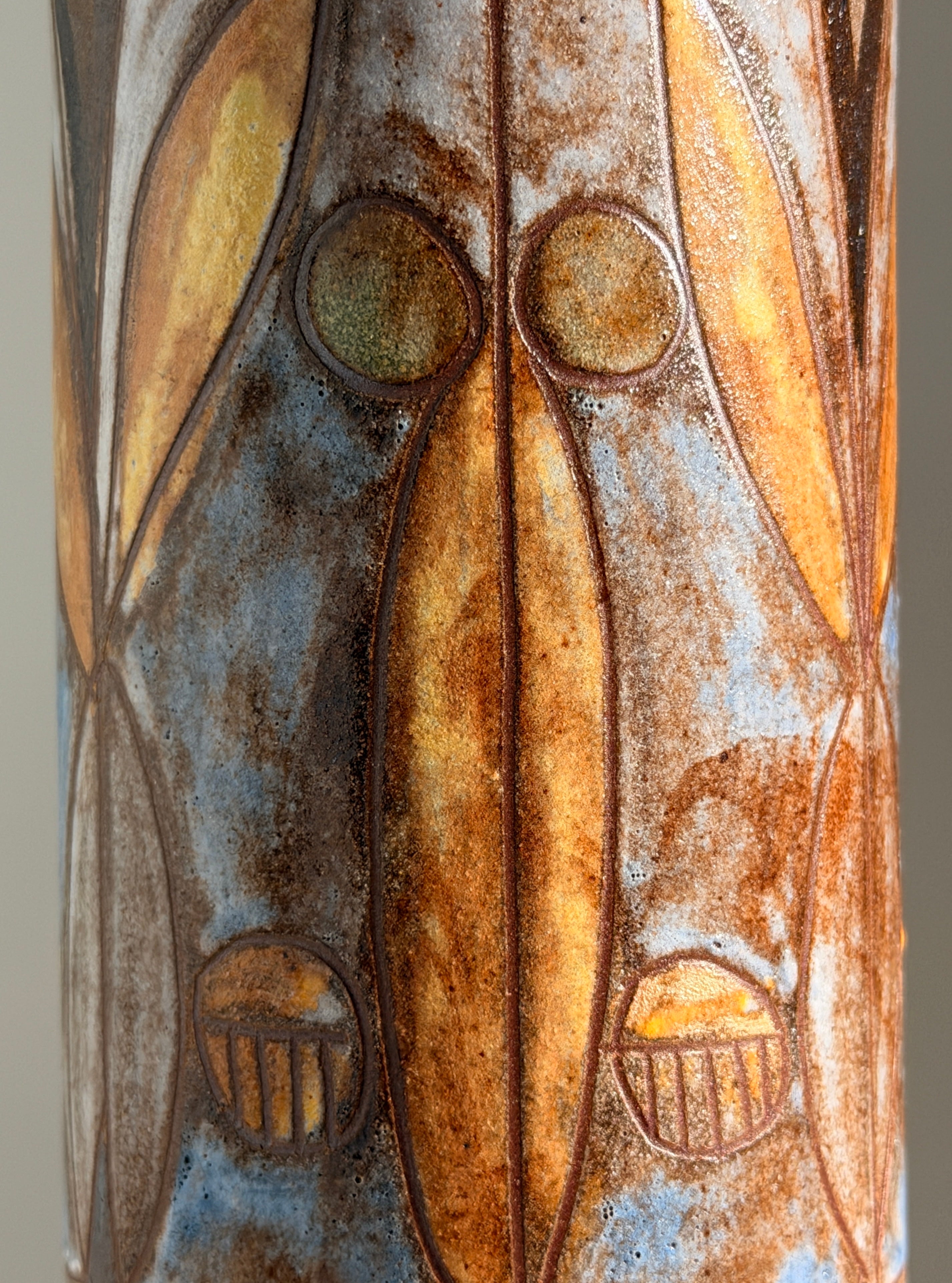 Cylindrical ceramic vase by Alexandre Kostanda, Vallauris, circa 1950 — lifestyle setting