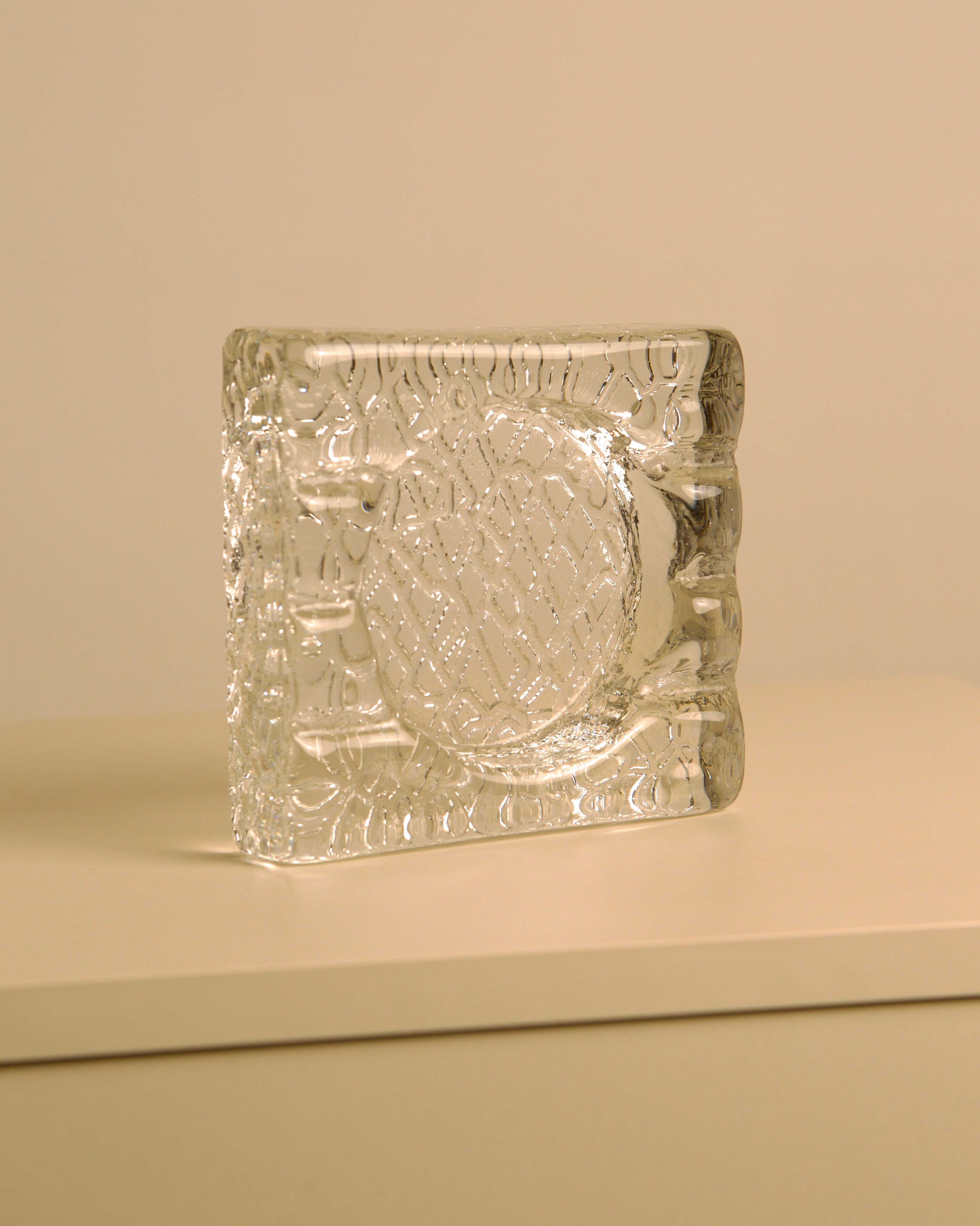 Large Italian Ashtray Murano glass, 1980s — side angle showing textured clear glass