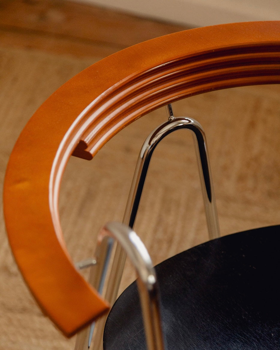 W Chairs by Pentti Hakala — detail view