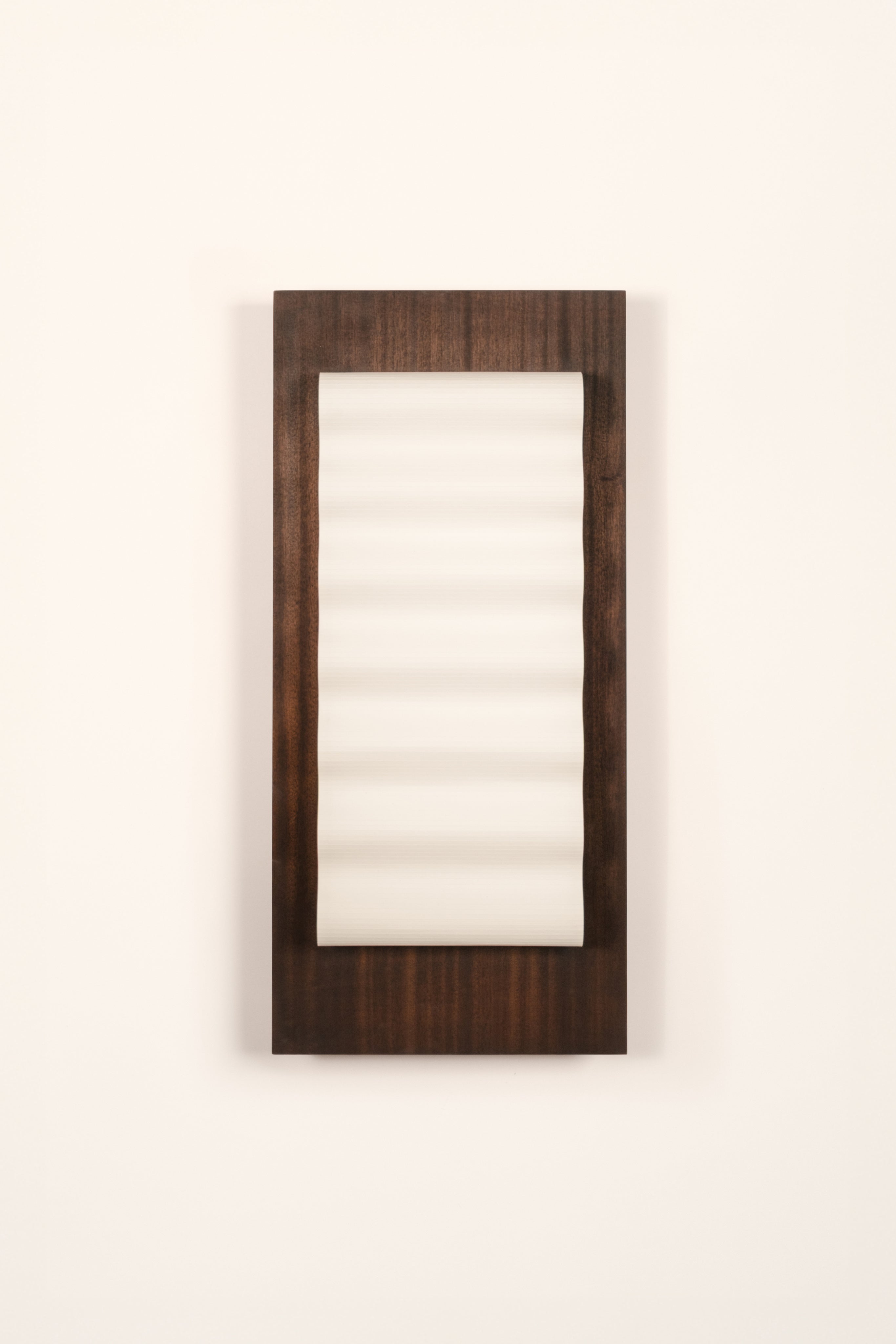 "Frame" Wood L — side angle