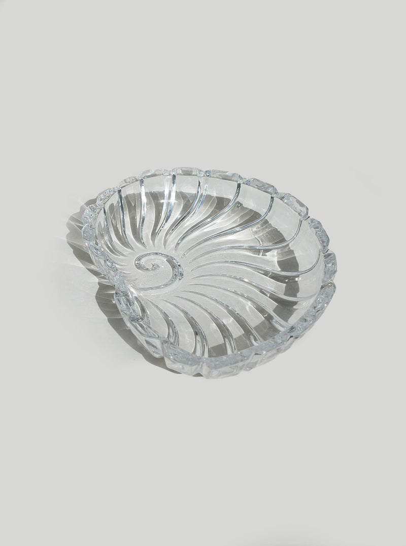 Crystal Shell Vide Poche — close-up of clear glass spiral design