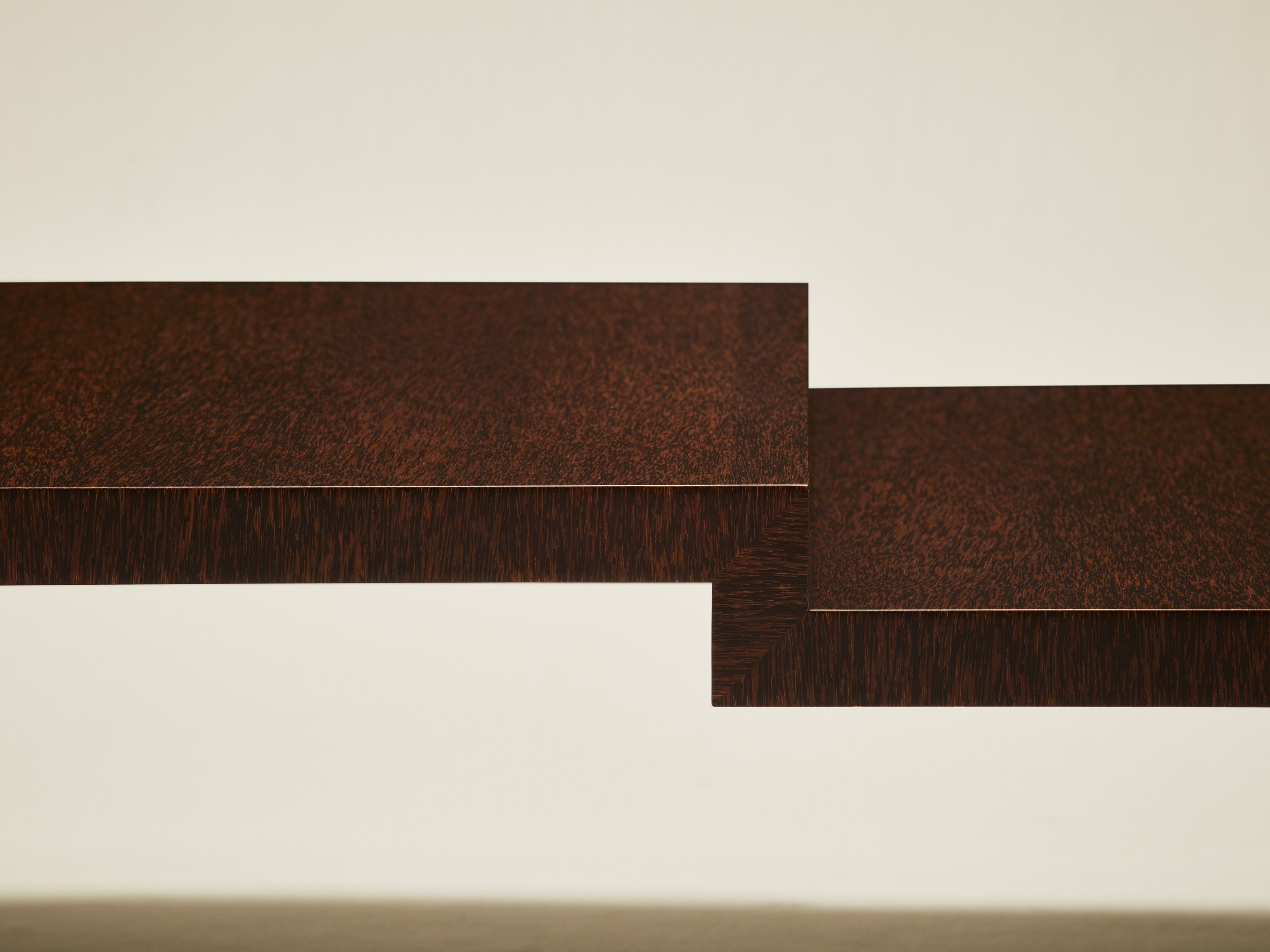'Continuous' Coffee Table II Handcrafted in Wood Venner — close-up
