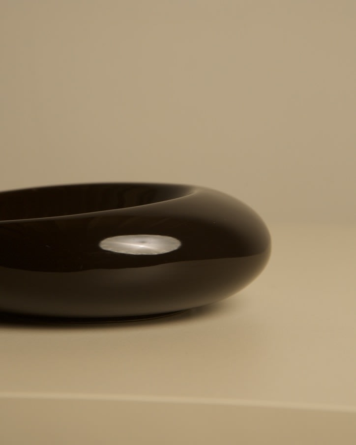 Italian Dark Brown Ceramic Vide-poches by Sicart, 1960s — side angle showing glossy ceramic finish
