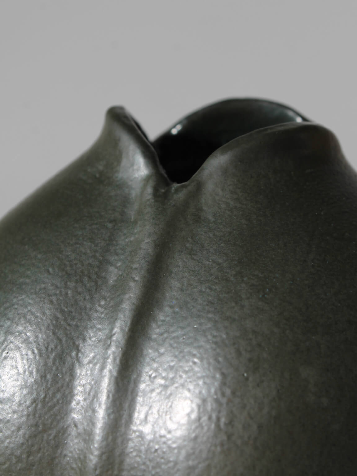 Flower Bud Shaped Ceramic Vintage Vase — side angle