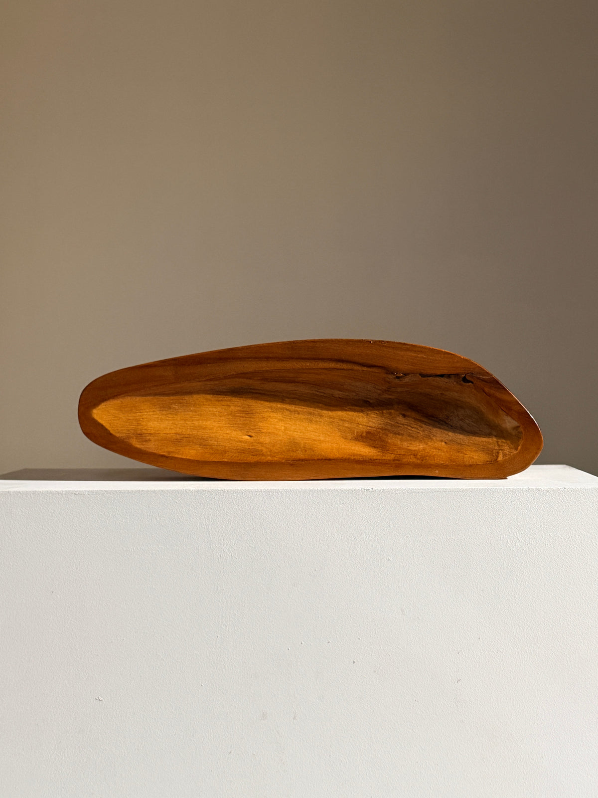 Large sculpted elm wood bowl, France, circa 1950 by Figuresdesign | The Oblist