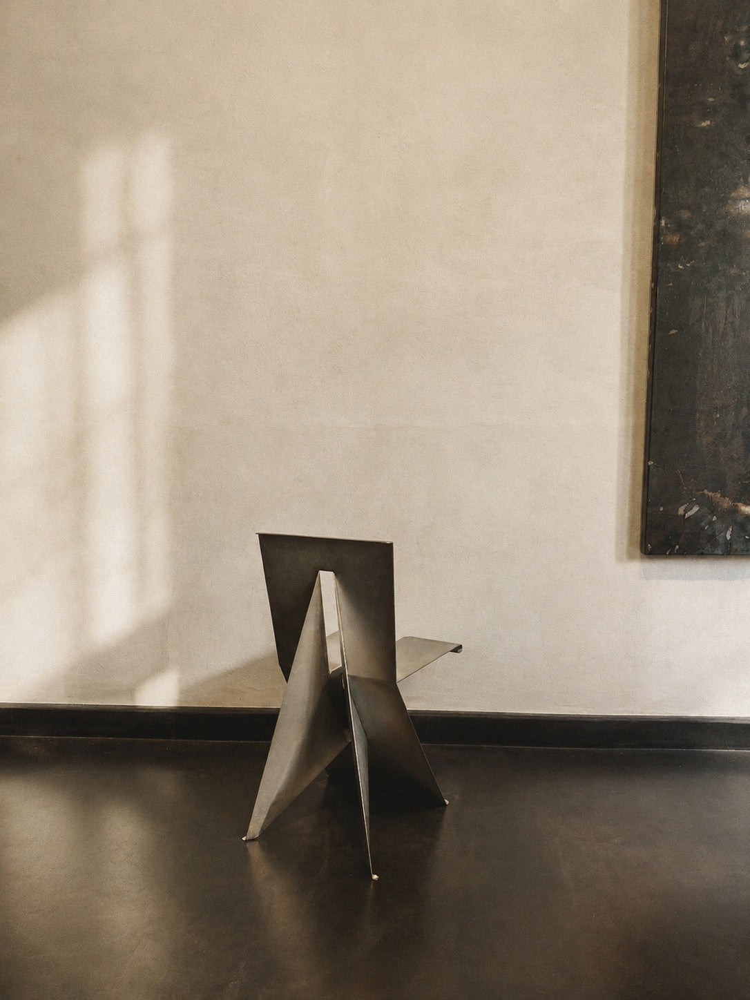Fosa Chair in Steel — close-up