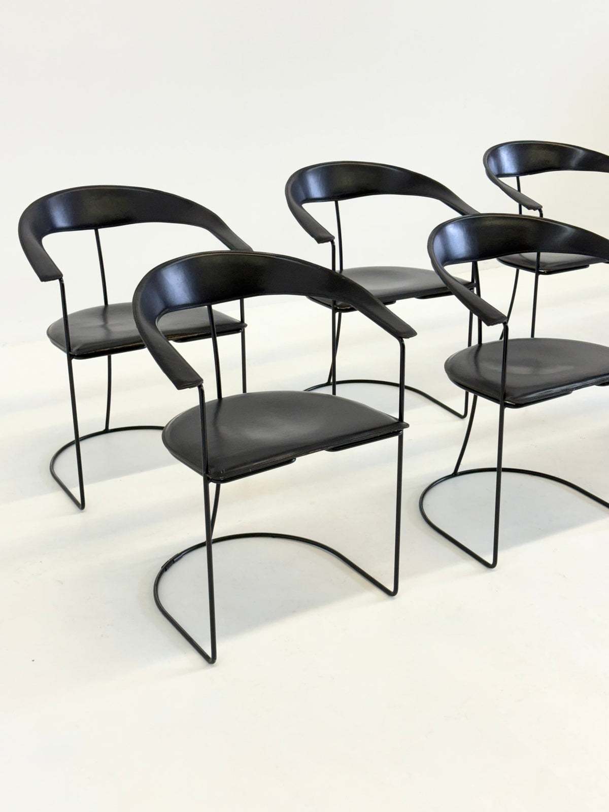 Set of 8 Vintage Arrben Ursala dining chairs in black leather — view 14