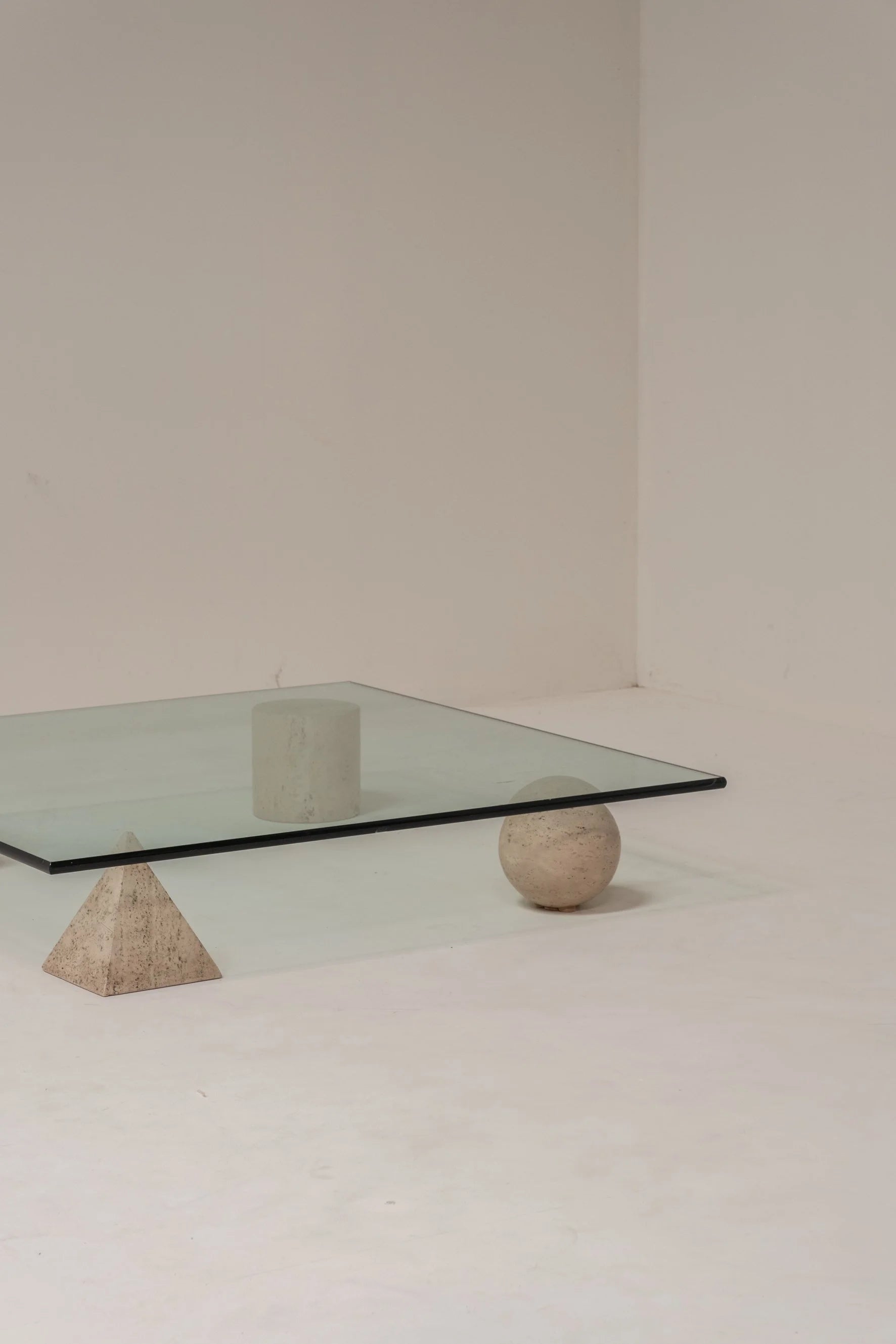 Metaphora Coffee Table by Lella & Massimo Vignelli for Casigliani 1970 — close-up