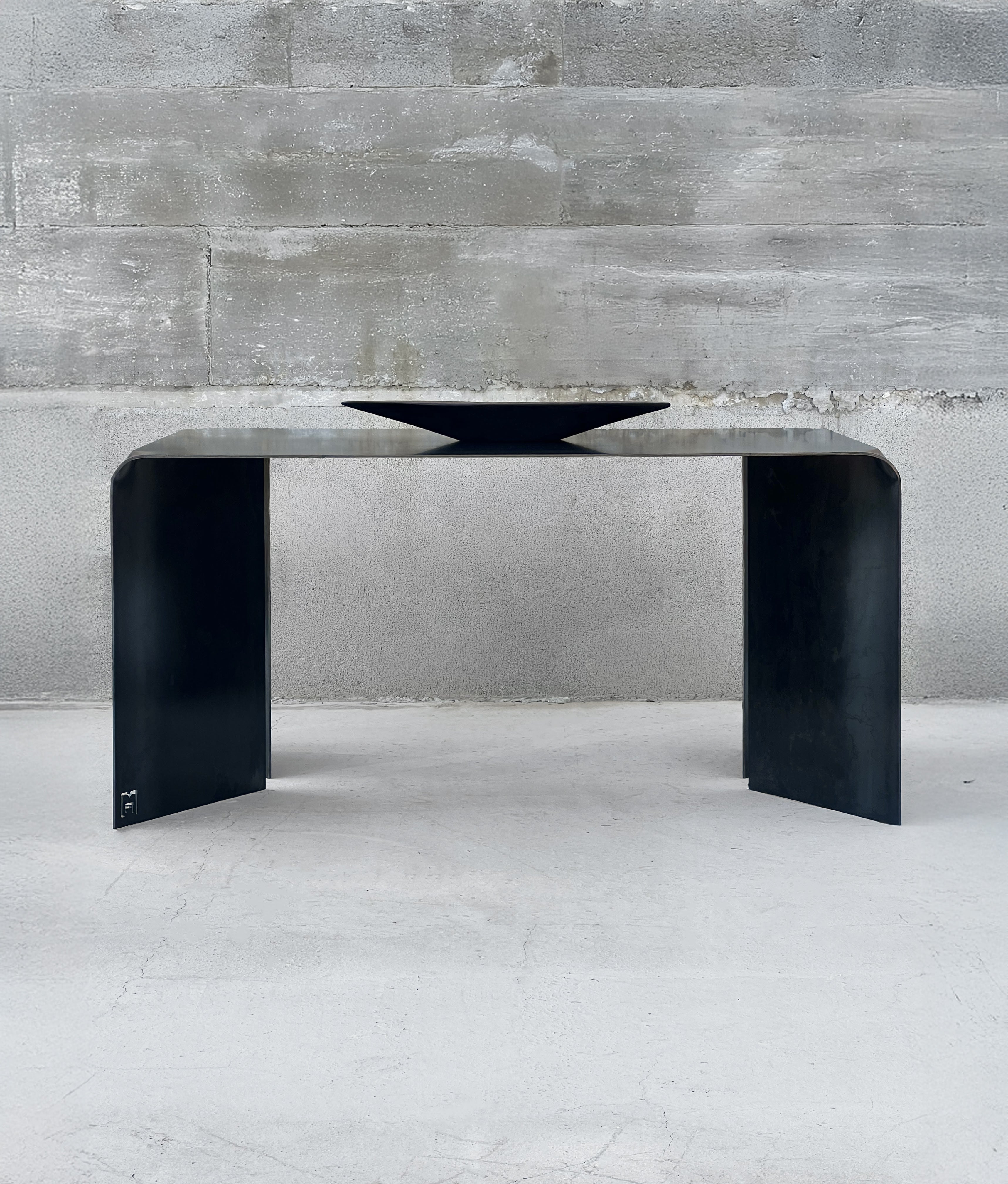 Doa' Steel Desk by Modan | The Oblist — modern black steel design