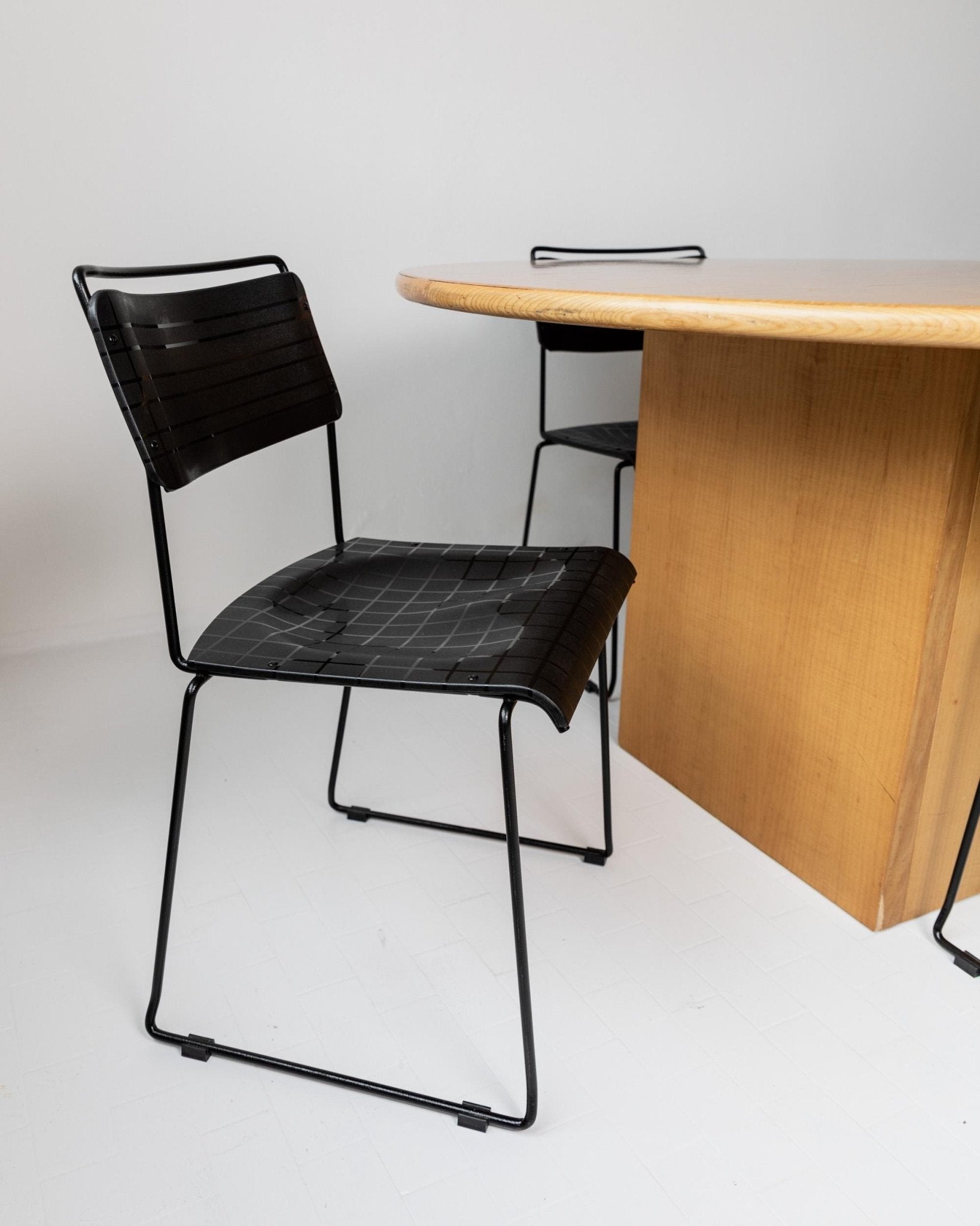 Vintage 1980s Dining Chairs, Set of 4, Postmodern Design, Black Metal and Plastic, Check Texture, Minimal Italian Design, Retro Interior — additional view