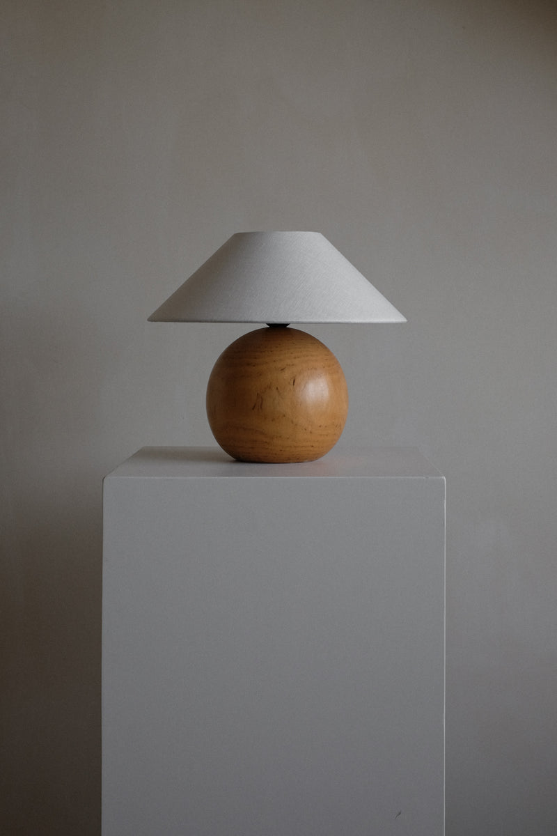 Wooden table lamp by septembre studios | The Oblist