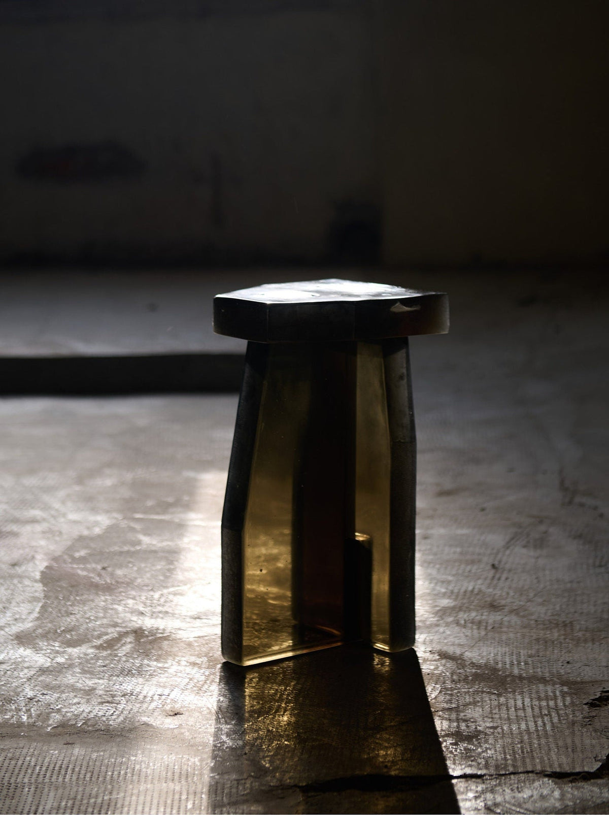 'Vera' Glass Side Table — close-up